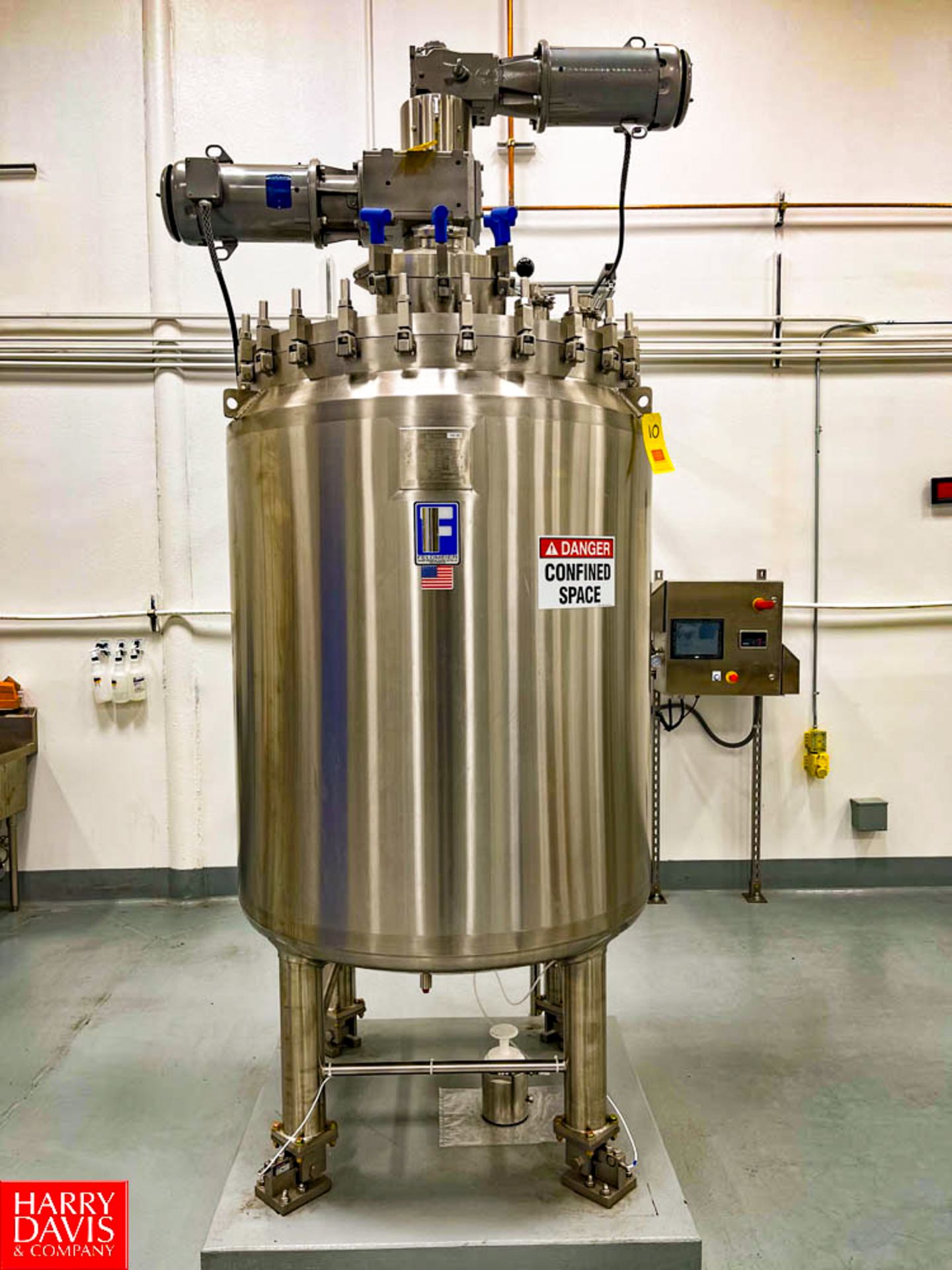 2019 Feldmeier 250 Gallon Vacuum-Jacketed Dome-Top 316L S/S Tank : SN 19EO438, Mounted on Load Cells