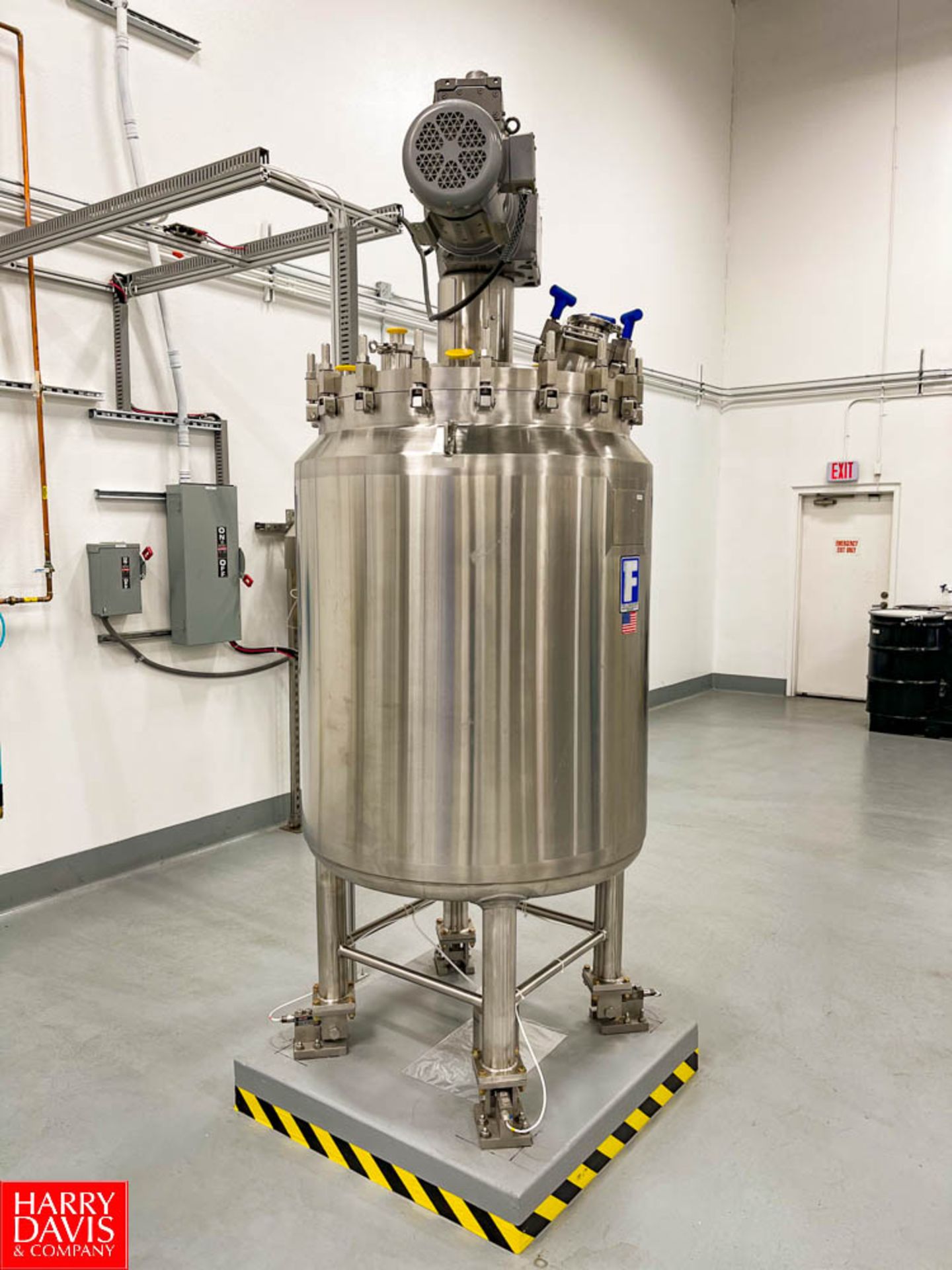 2019 Feldmeier 120 Gallon Vacuum-Jacketed Dome-Top 316L S/S Tank : SN 19EO437, Mounted on Load Cells - Image 5 of 10