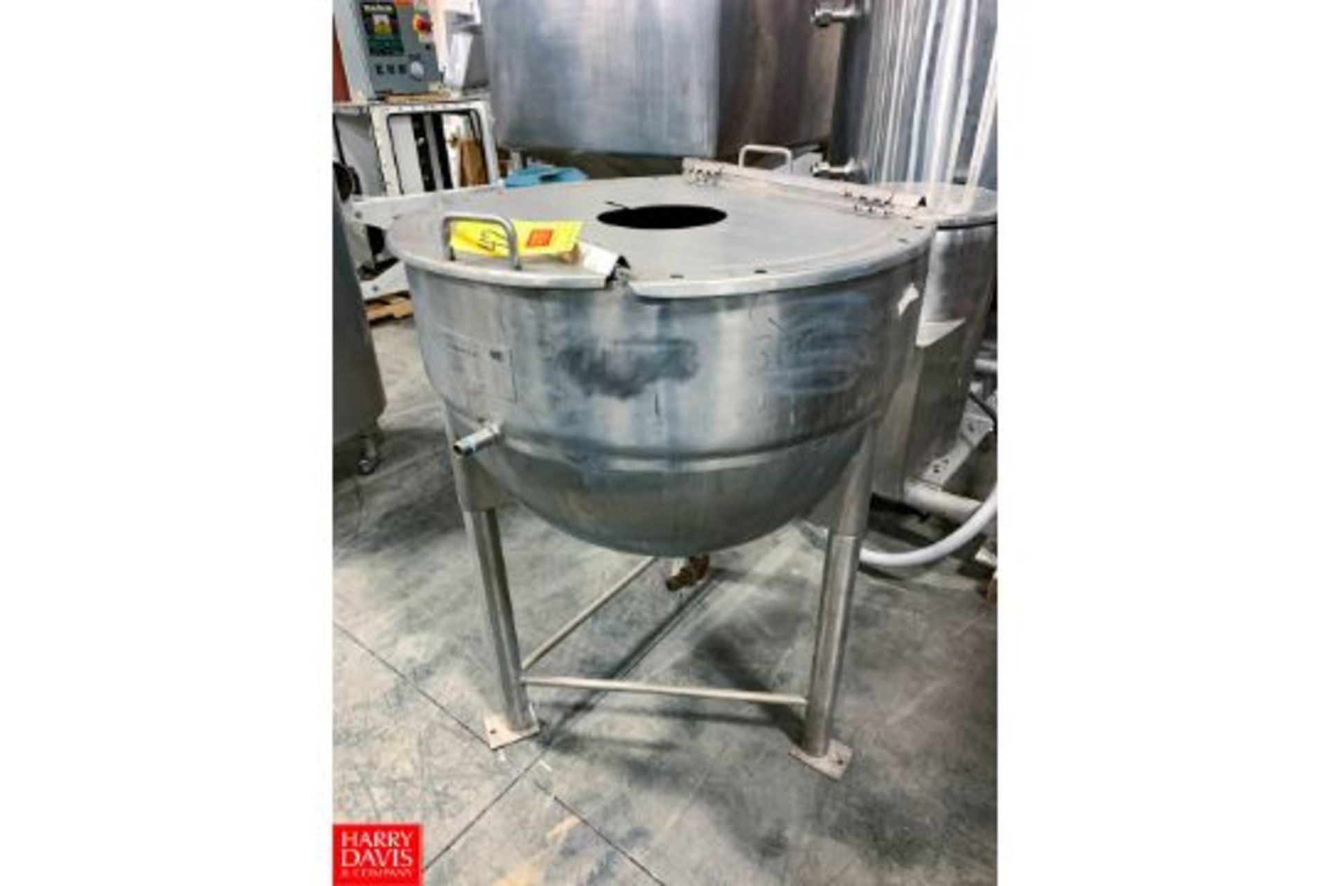 Lee Jacketed Kettle Model: 60D, S/N: B5272A1 Rigging Fee: $100