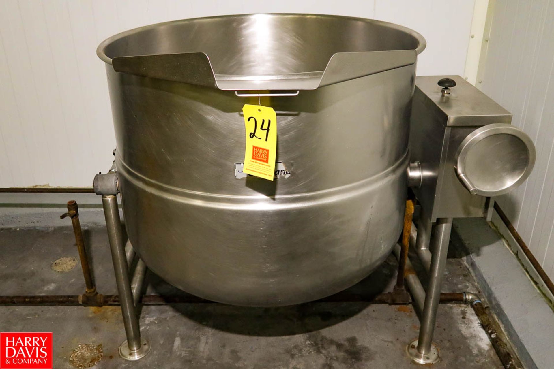 2013 Cleveland 100 Gallon S/S Jacketed Tilting Kettle Model: KDL-100-T S/N: 130823059482. Rigging