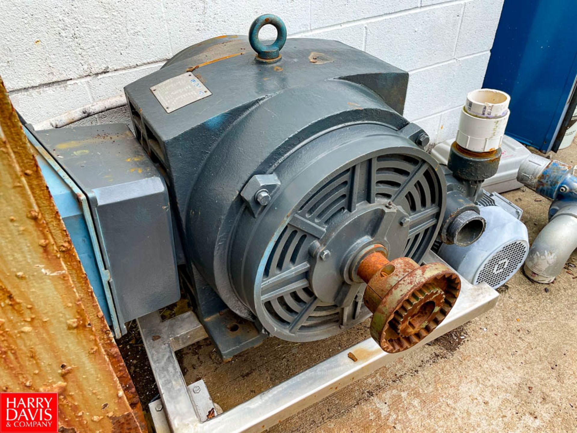 Leeson 150 HP 3,555 RPM Motor. Rigging Fee: $ 125