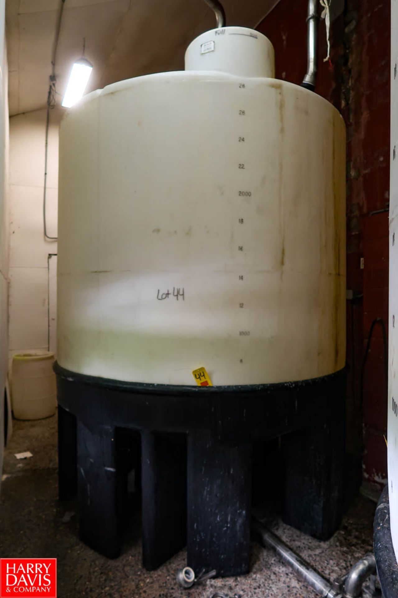 3,000 Gallon Poly Tank with Base Rigging Fee: $750