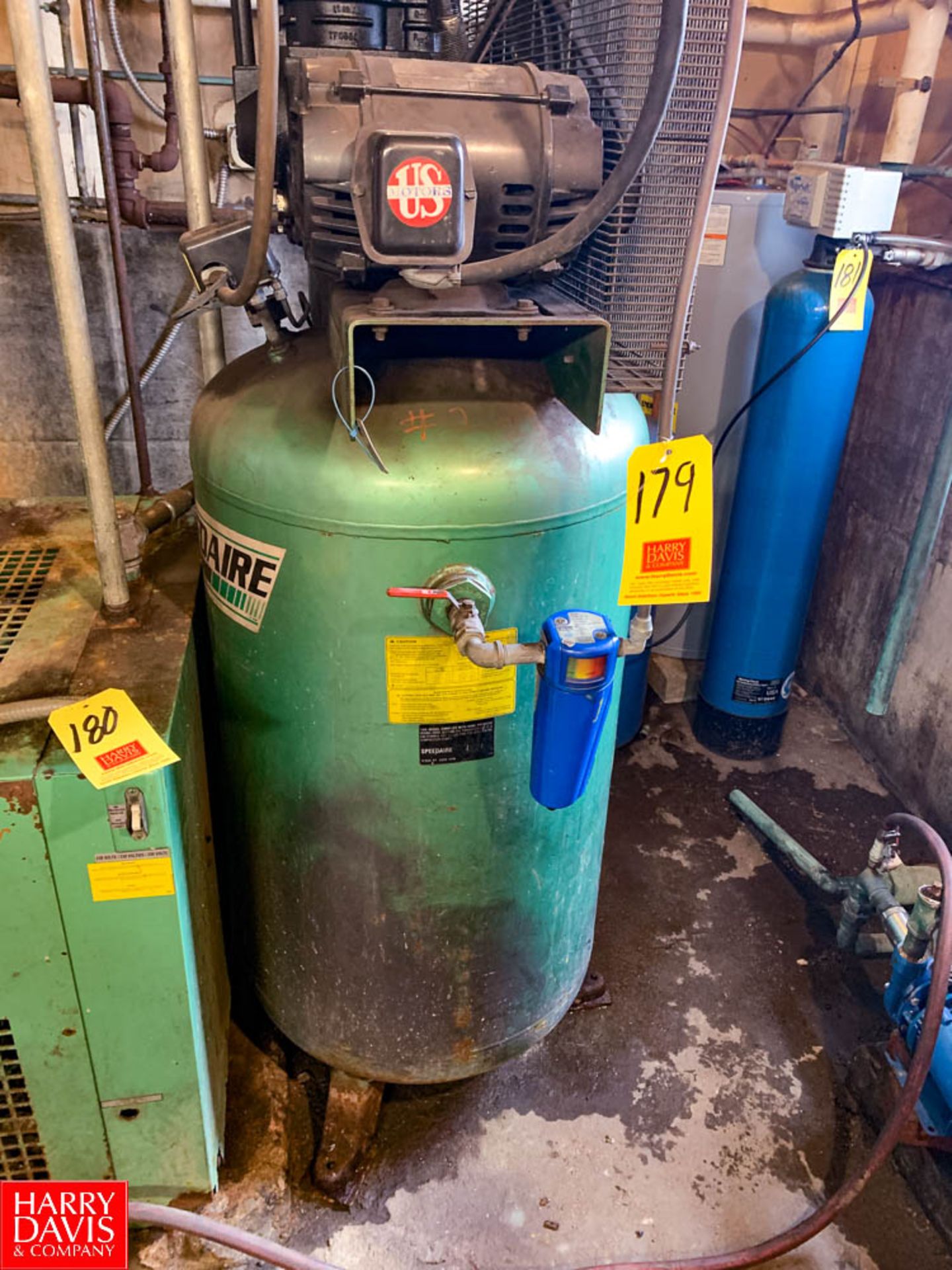 Speed Aire Air Compressor, with Tank, Located in:Rutland Rigging Fee: $ 400