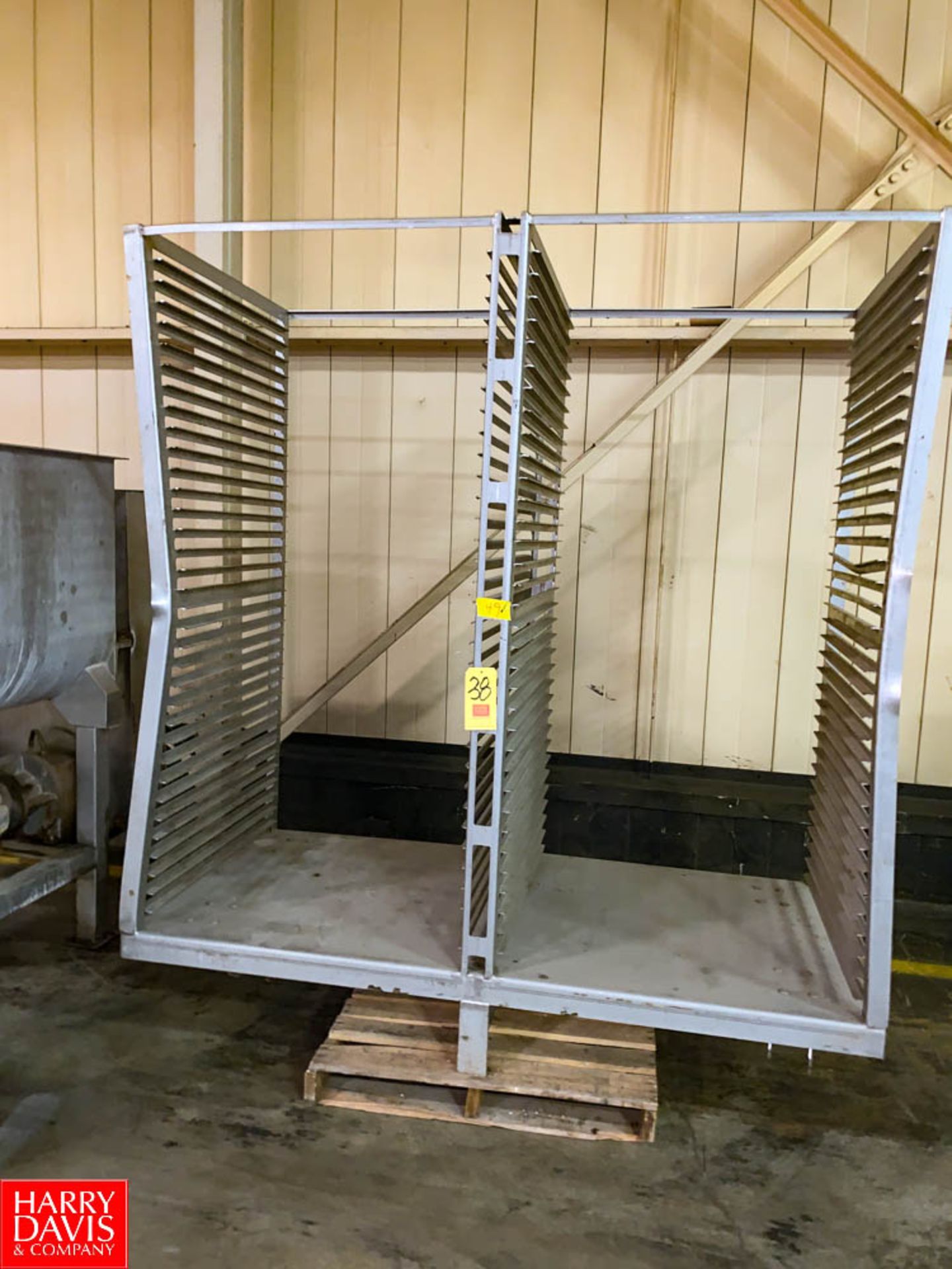 Dual S/S Tray Rack Rigging Fee: $75 Location: Irwin, PA