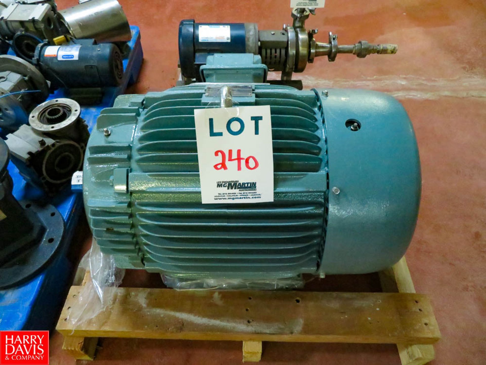 NEW OPTIM TEFC Motor, 25 HP, 3,500 RPM, 22.2 Amps, CAT#PDH02525C, Frame: 284TSC, S/N: ND Q6181562004