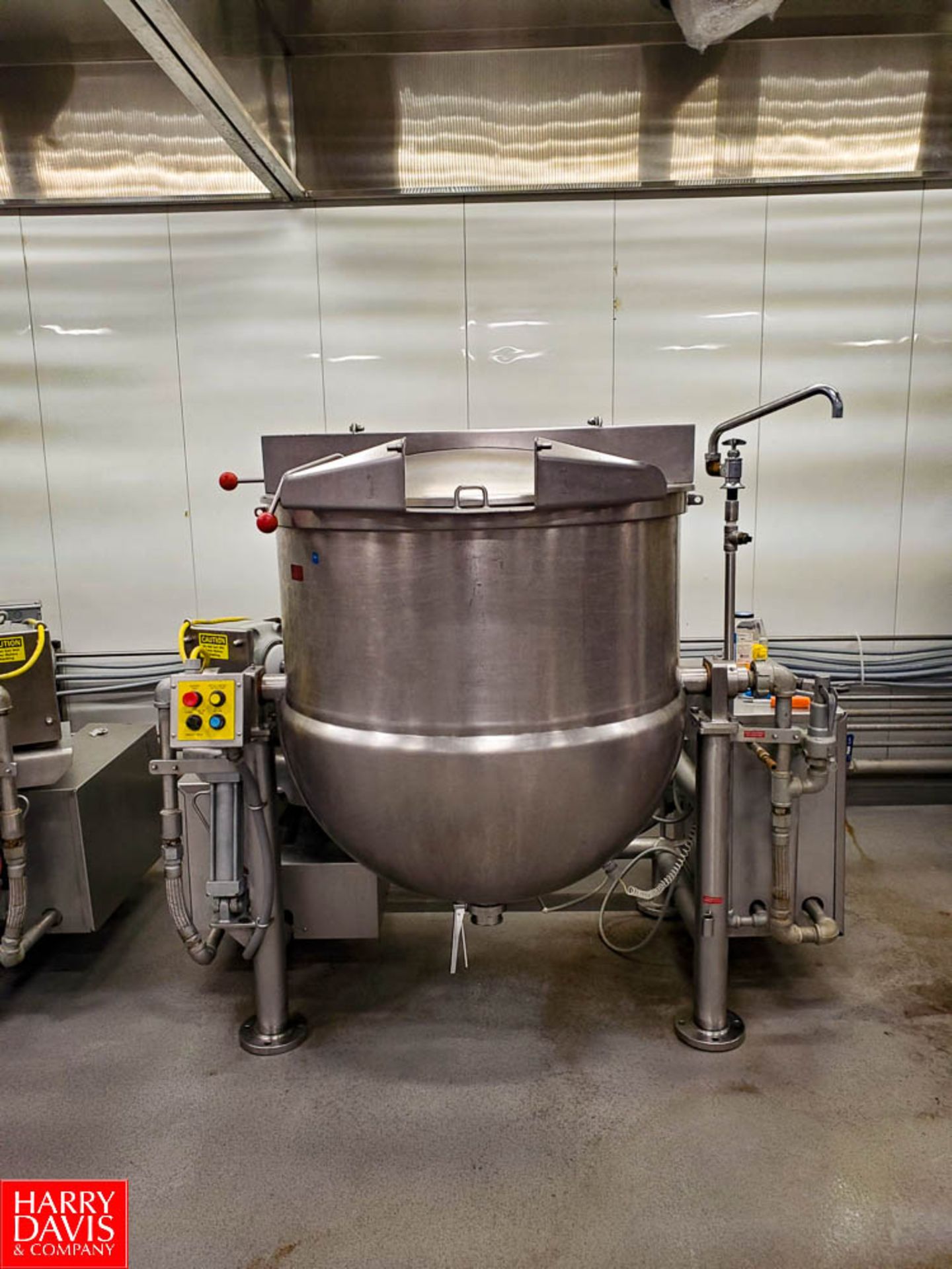 150 Gallon S/S Kettle, S/N: 8402-2, With Scrape Surface Agitator, 100 Psi. MAWP At 338 Degrees F.. - Image 2 of 4