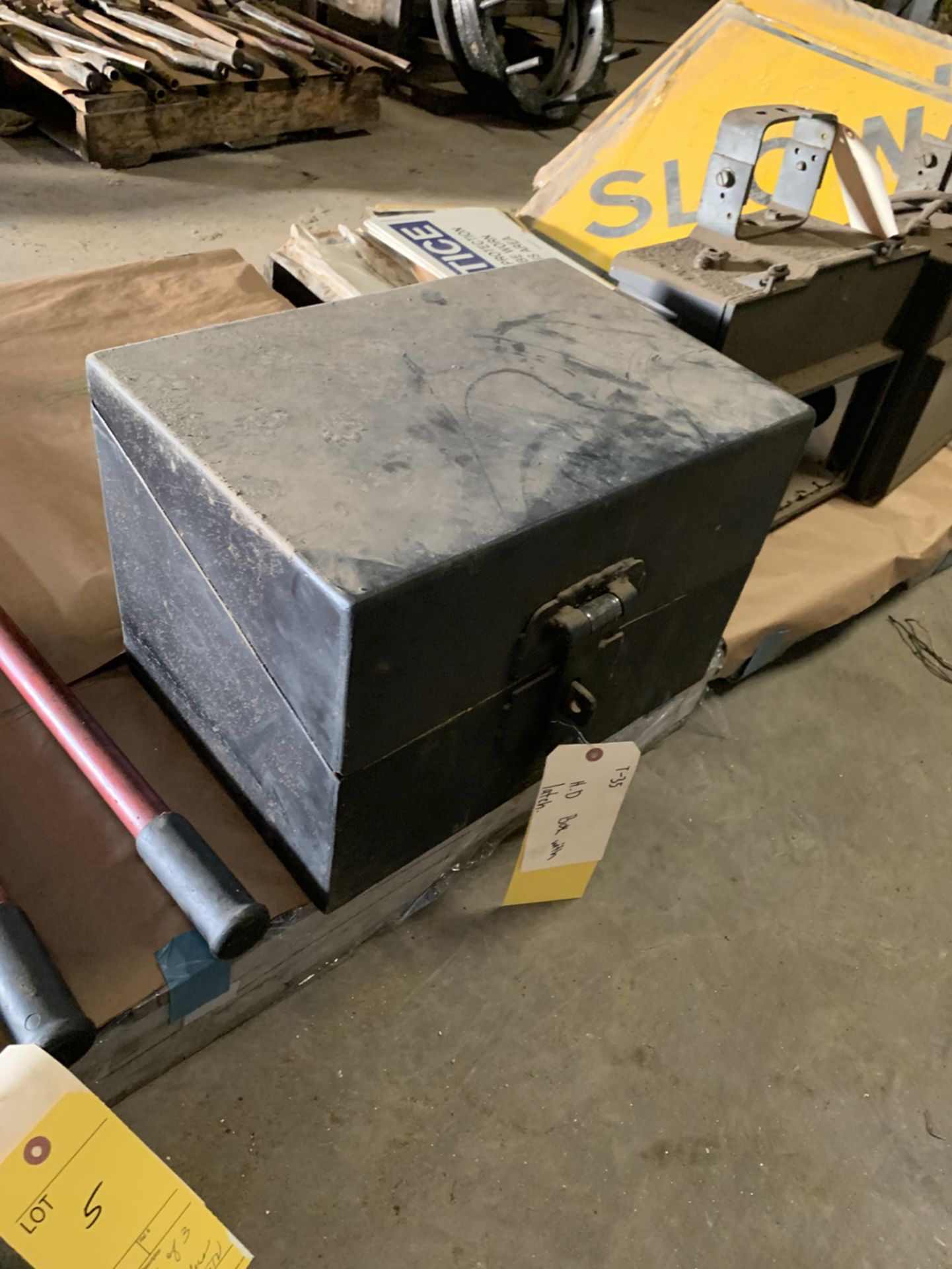 Heavy Duty Metal Box with Latch; 18" x 12" x 12" - Image 2 of 2