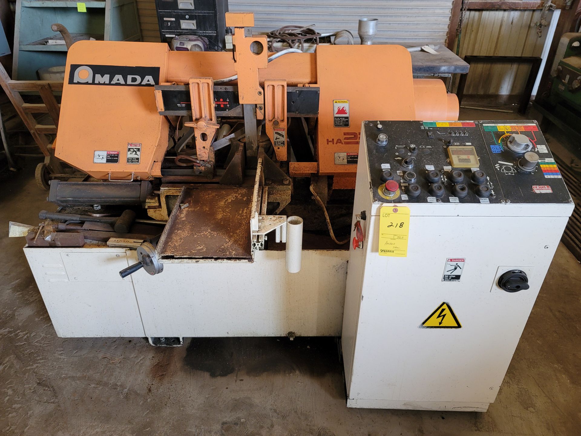 Amada HA250W Bandsaw