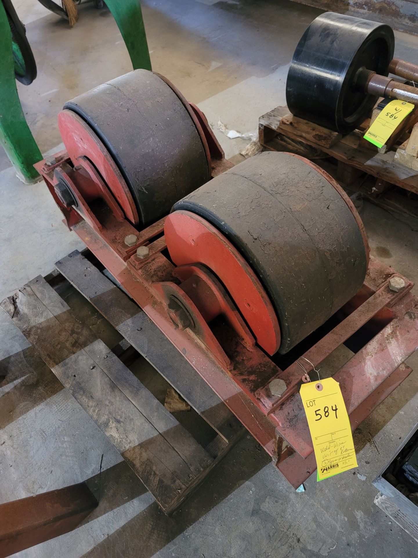 Weld-Wire 8" Turning Rolls, with 2 Spare Wheels (8-1/2")