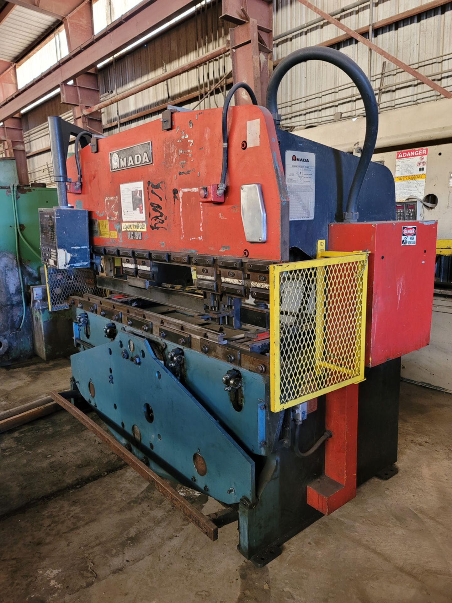 Amada RG-80 80 Ton Press Brake - Image 4 of 18