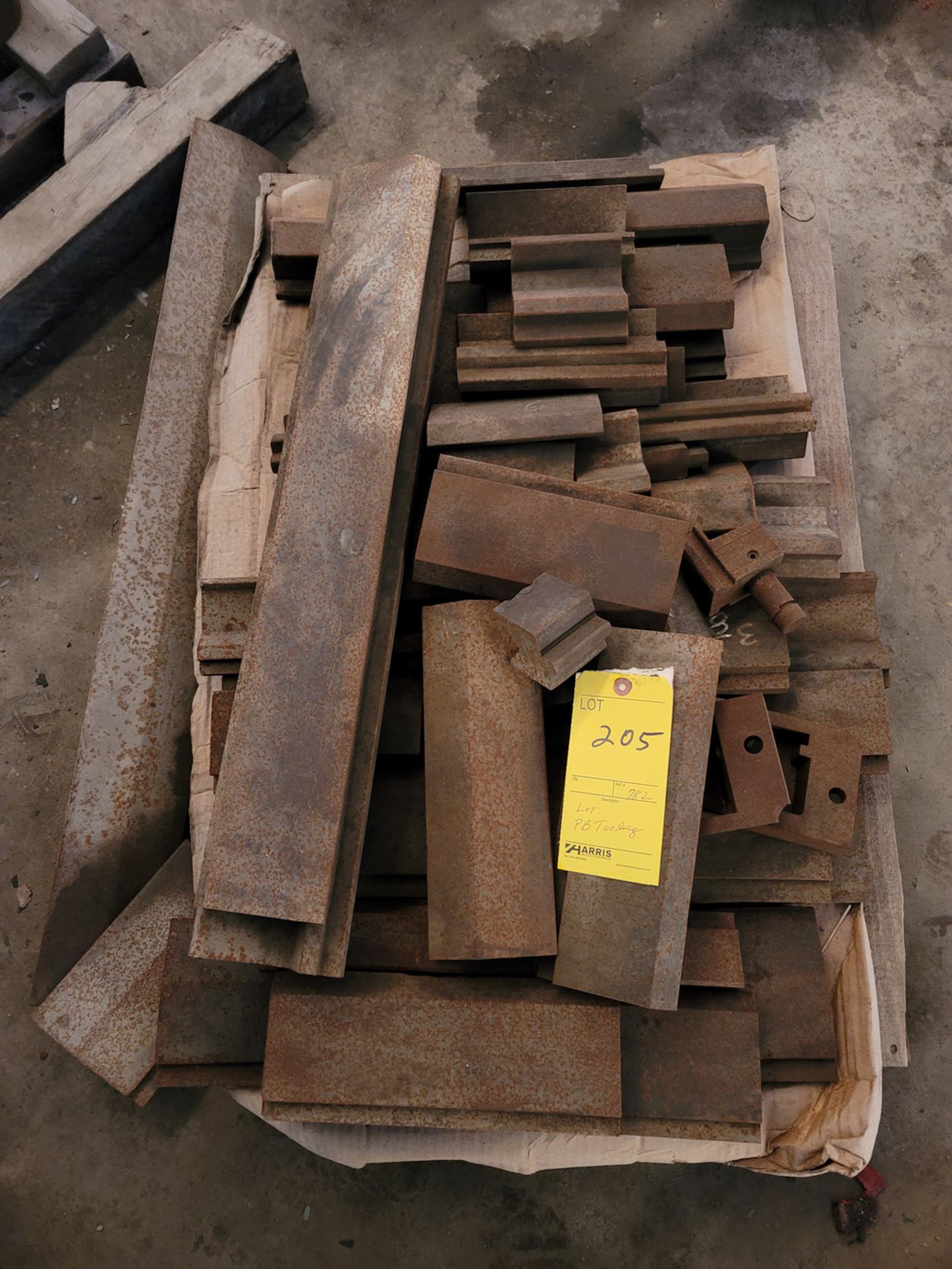 Lot: Press Brake Tooling - Assorted Lengths and Sizes