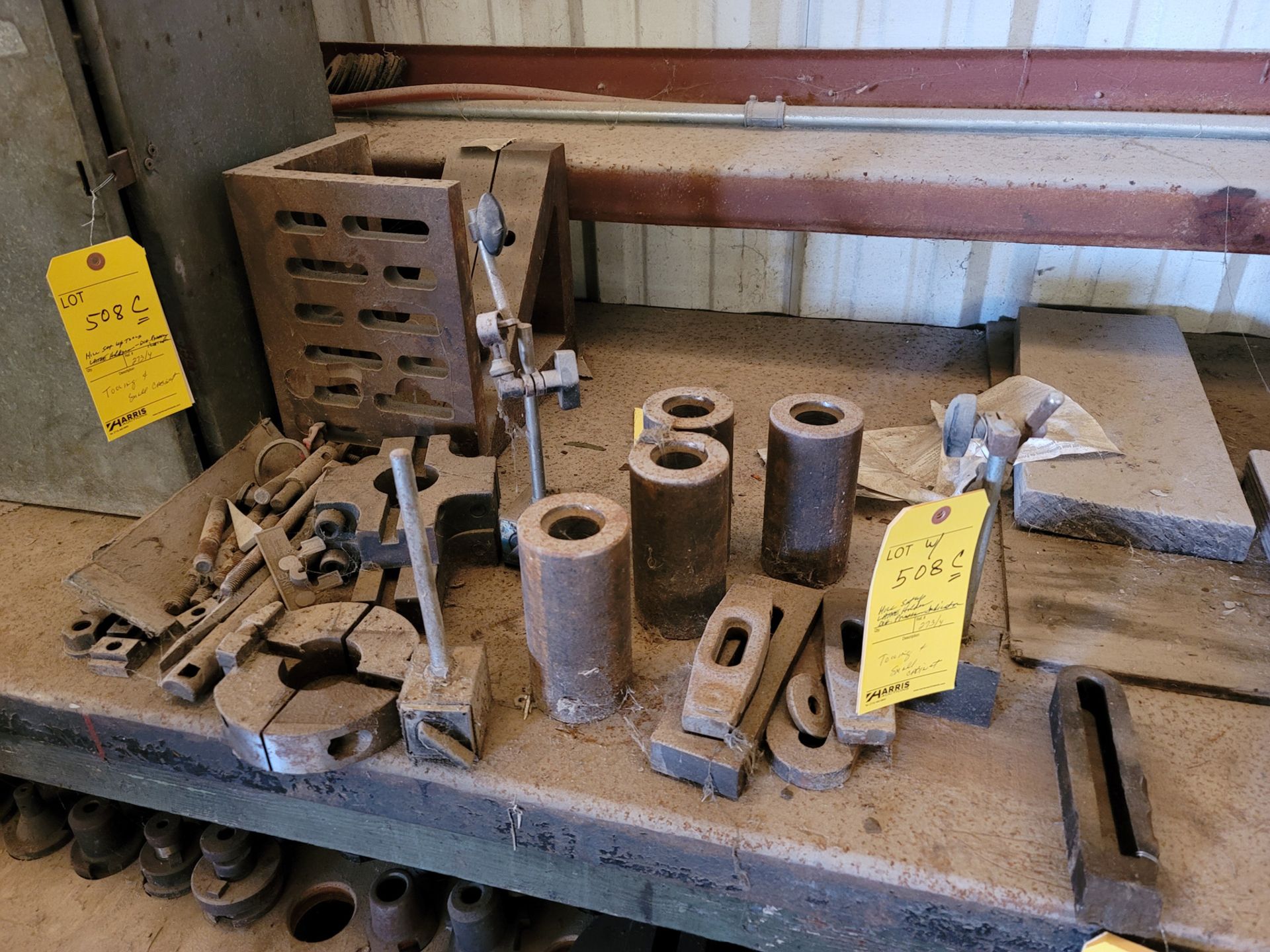 Lot: Mill Set-up tools, lathe holders, digital pressure indicators, small cabinet