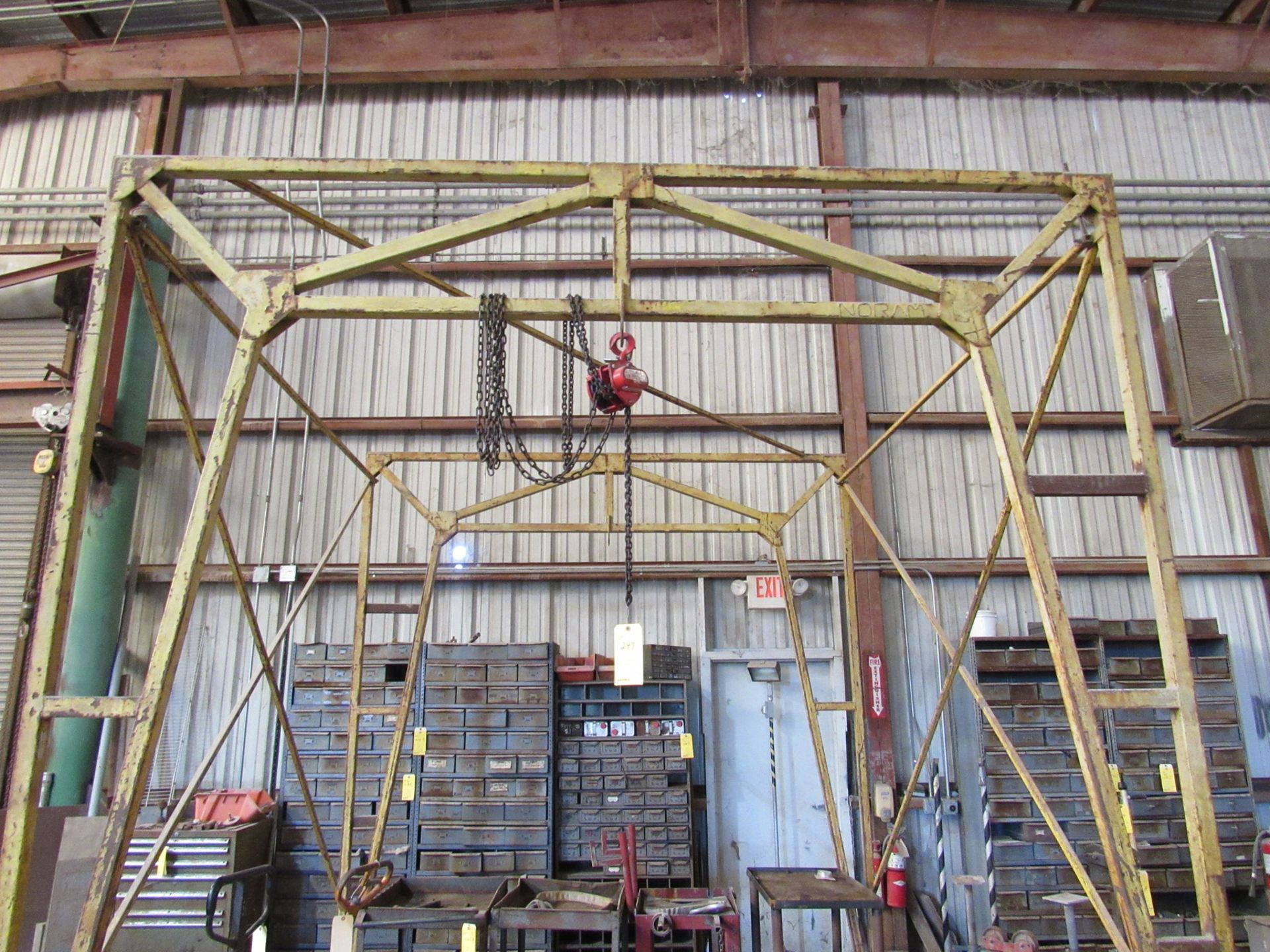 Rolling Hoist with Frame