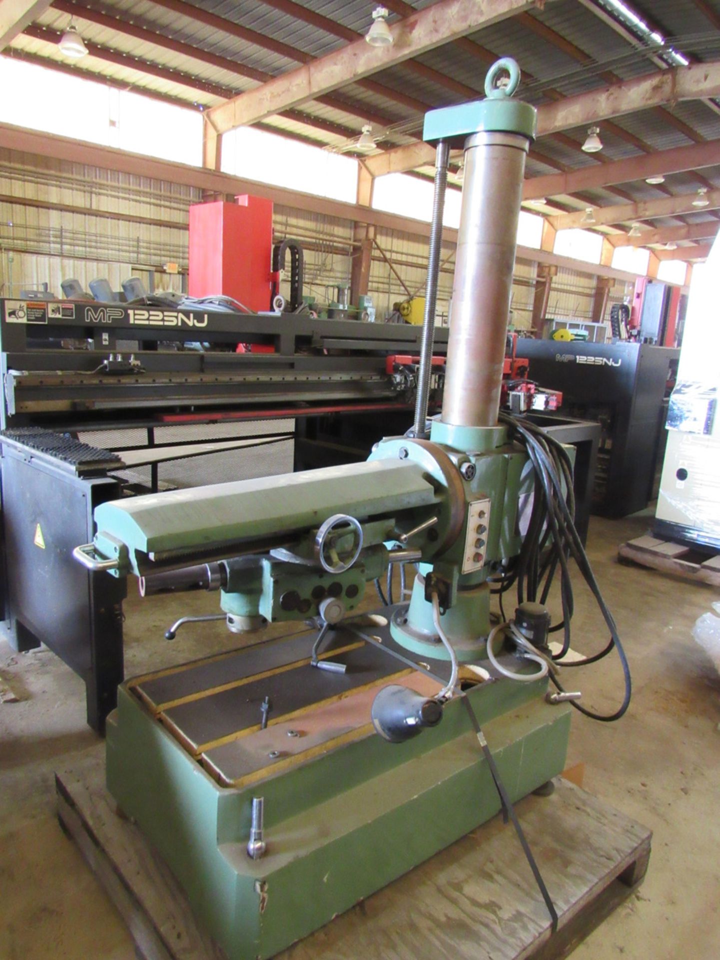 Universal Model-23732X8 Radial Arm Drill - Image 3 of 7