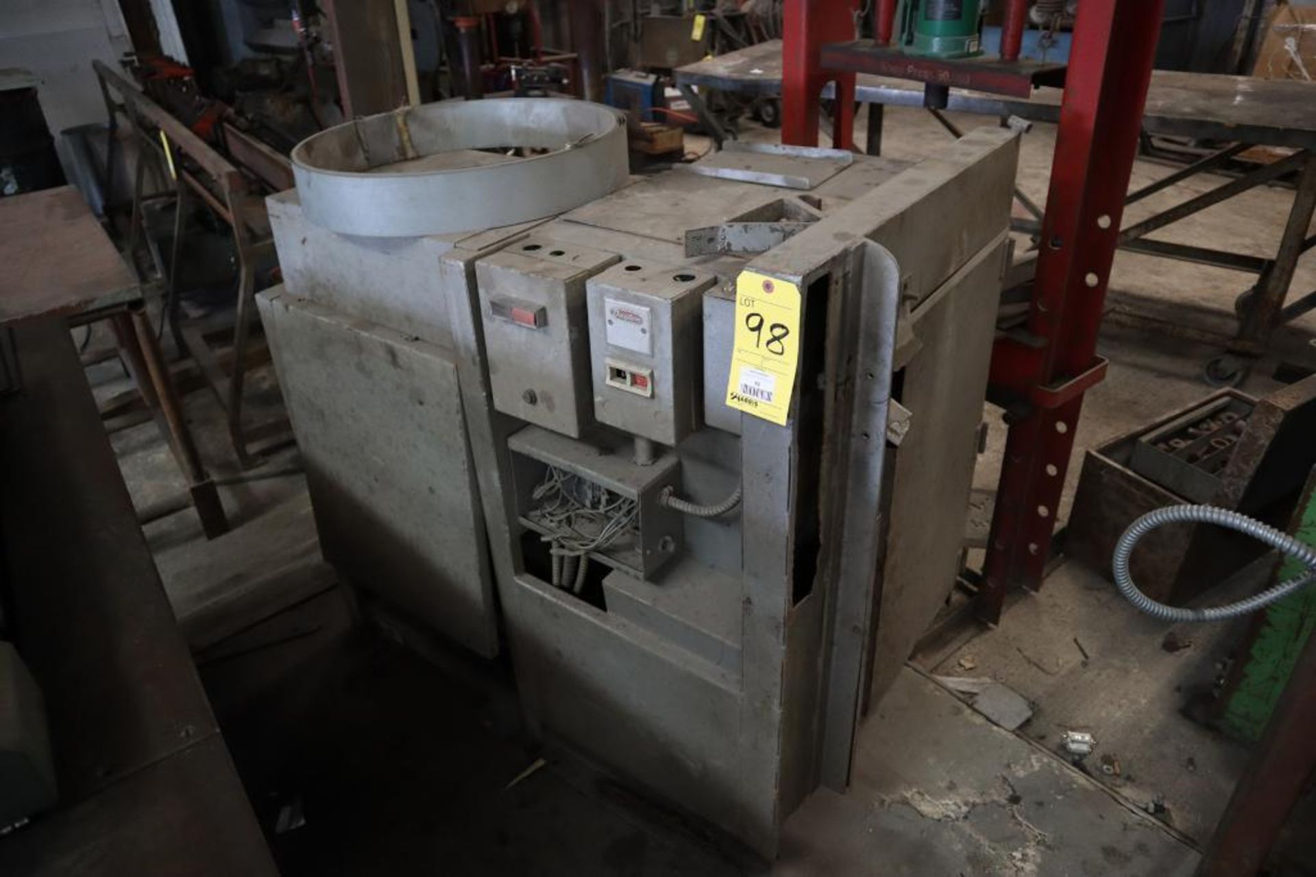 Vane Machine, (No tags, no details, unkown condition)