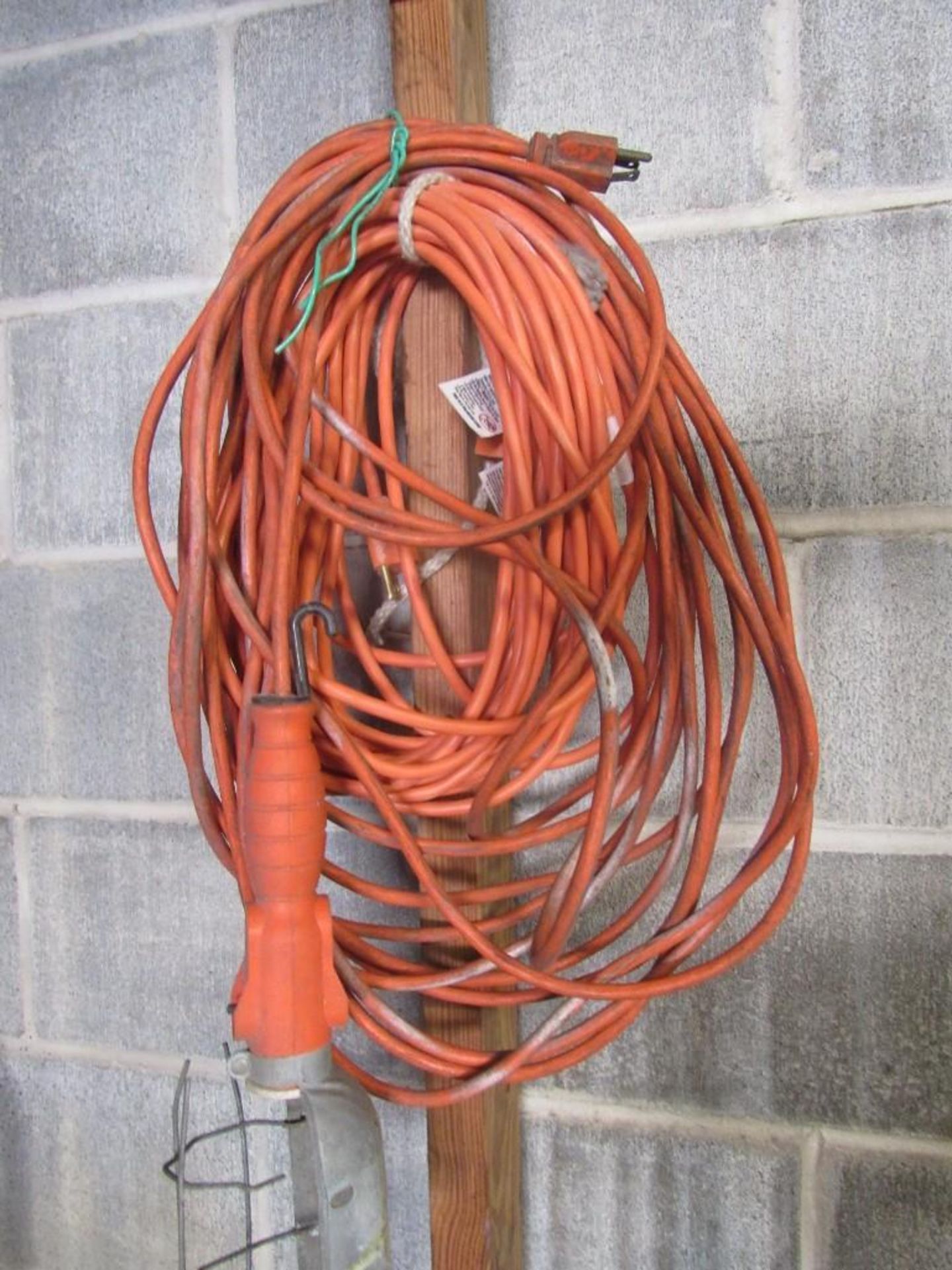 Lot: Extension Cords & Air Hoses - Image 3 of 3