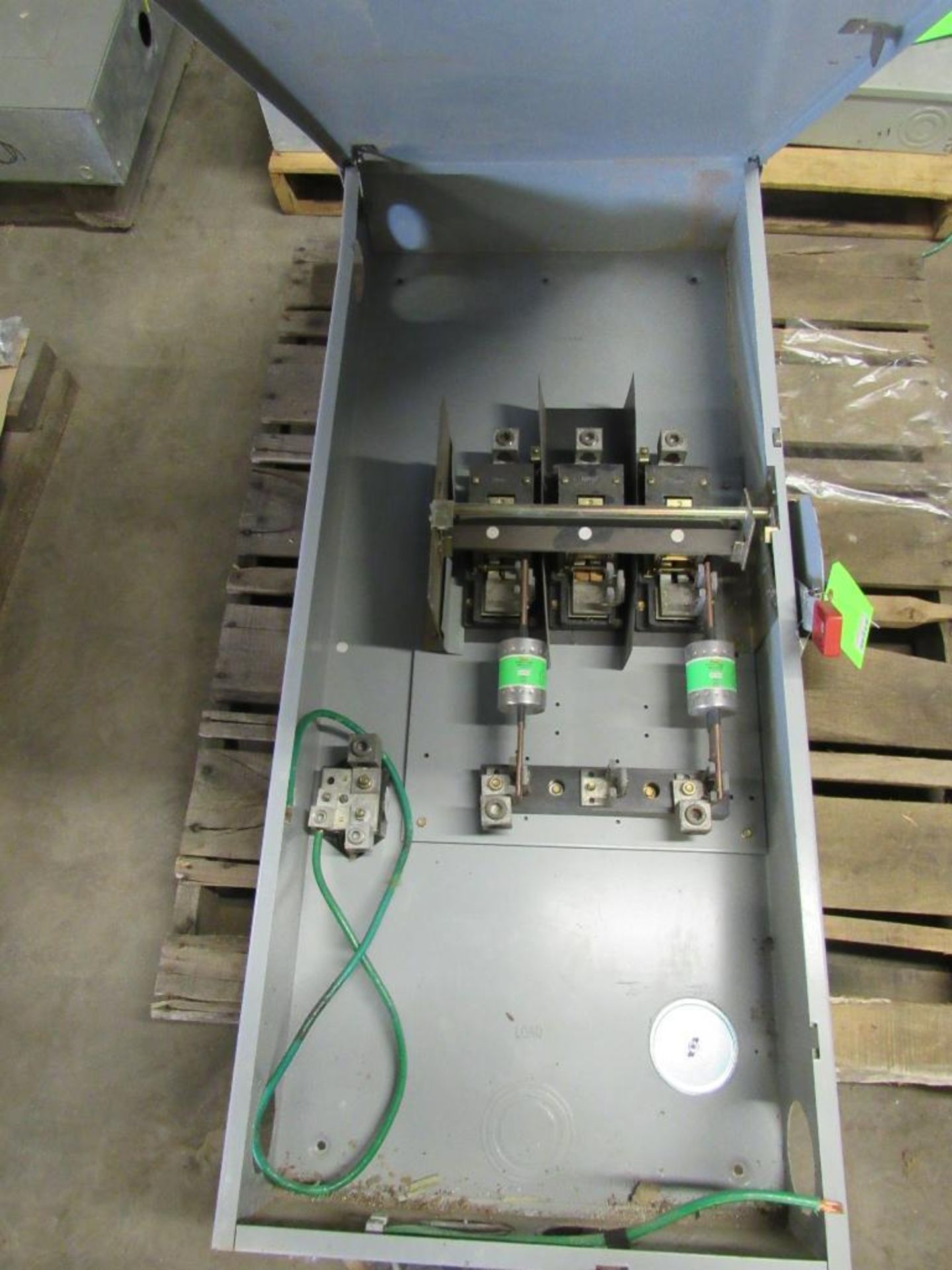 GE Heavy Duty Safety Switch - Image 3 of 3