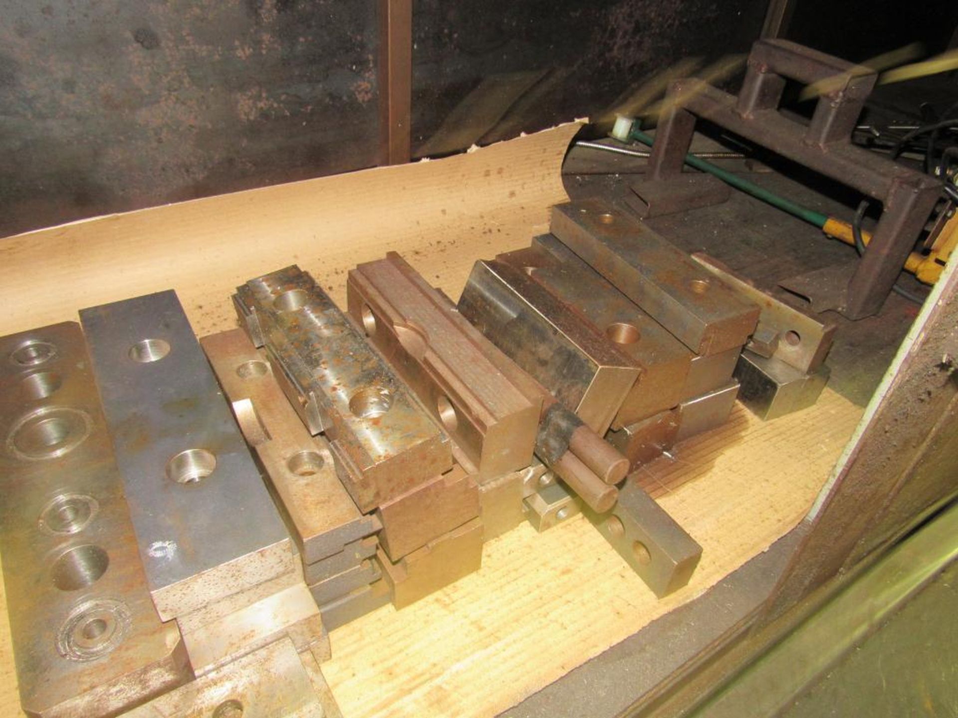 Lot: CNC Tooling for Kafo Model VMC-21100 with Assorted Tooling - Image 6 of 6