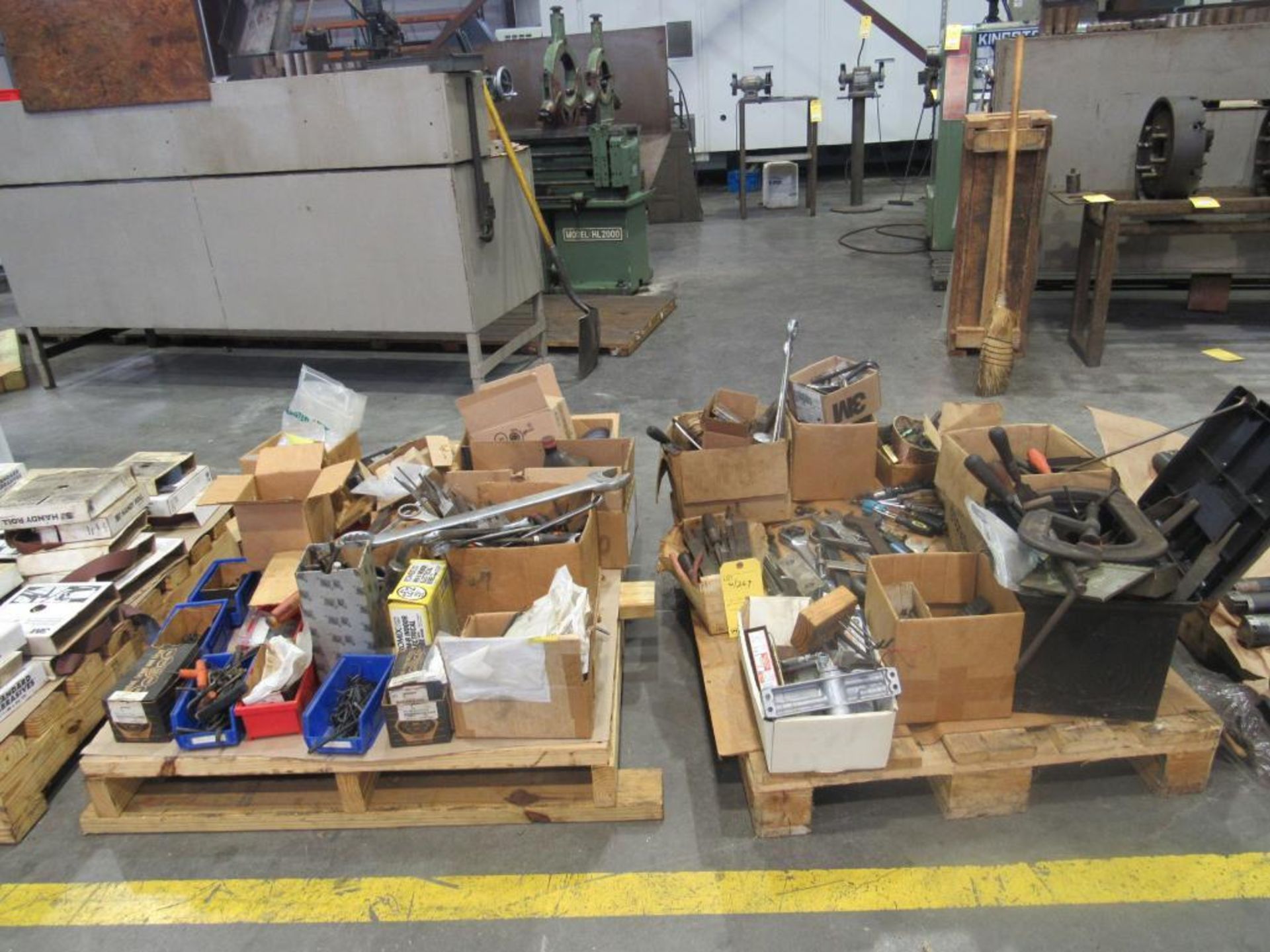 Pallet: Shop Items, assorted hardware