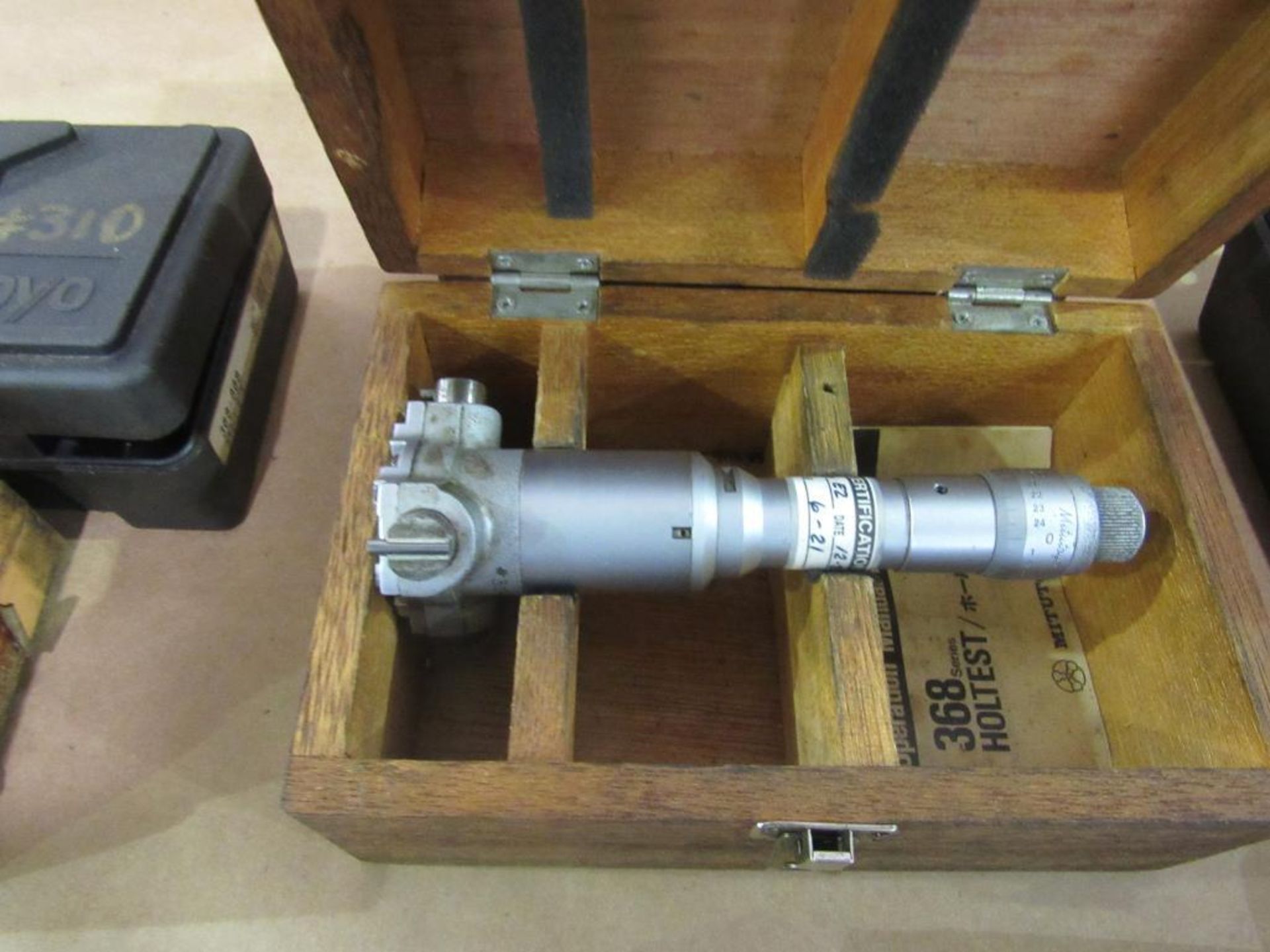 Lot of 2: (1) Mitutoyo Hole Micrometer, 2.0 - 2.4, (1) Mitutoyo Hole Micrometer, 2.4 - 2.8 - Image 3 of 6
