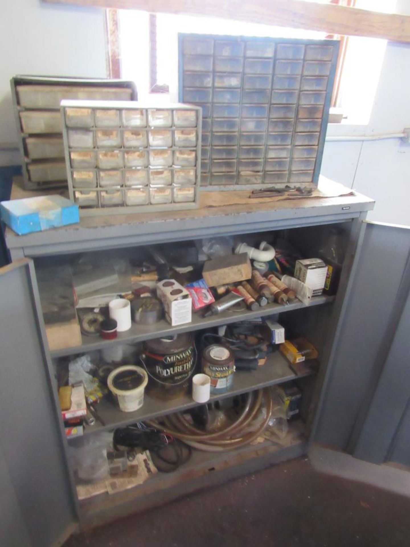 Double Door Tennsco Cabinet (with Contents) - Image 3 of 5