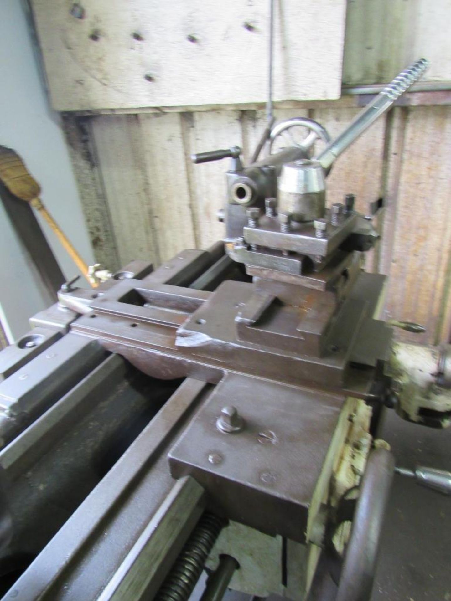 13" x 30" Holbrook Manual Engine Lathe - Image 4 of 6