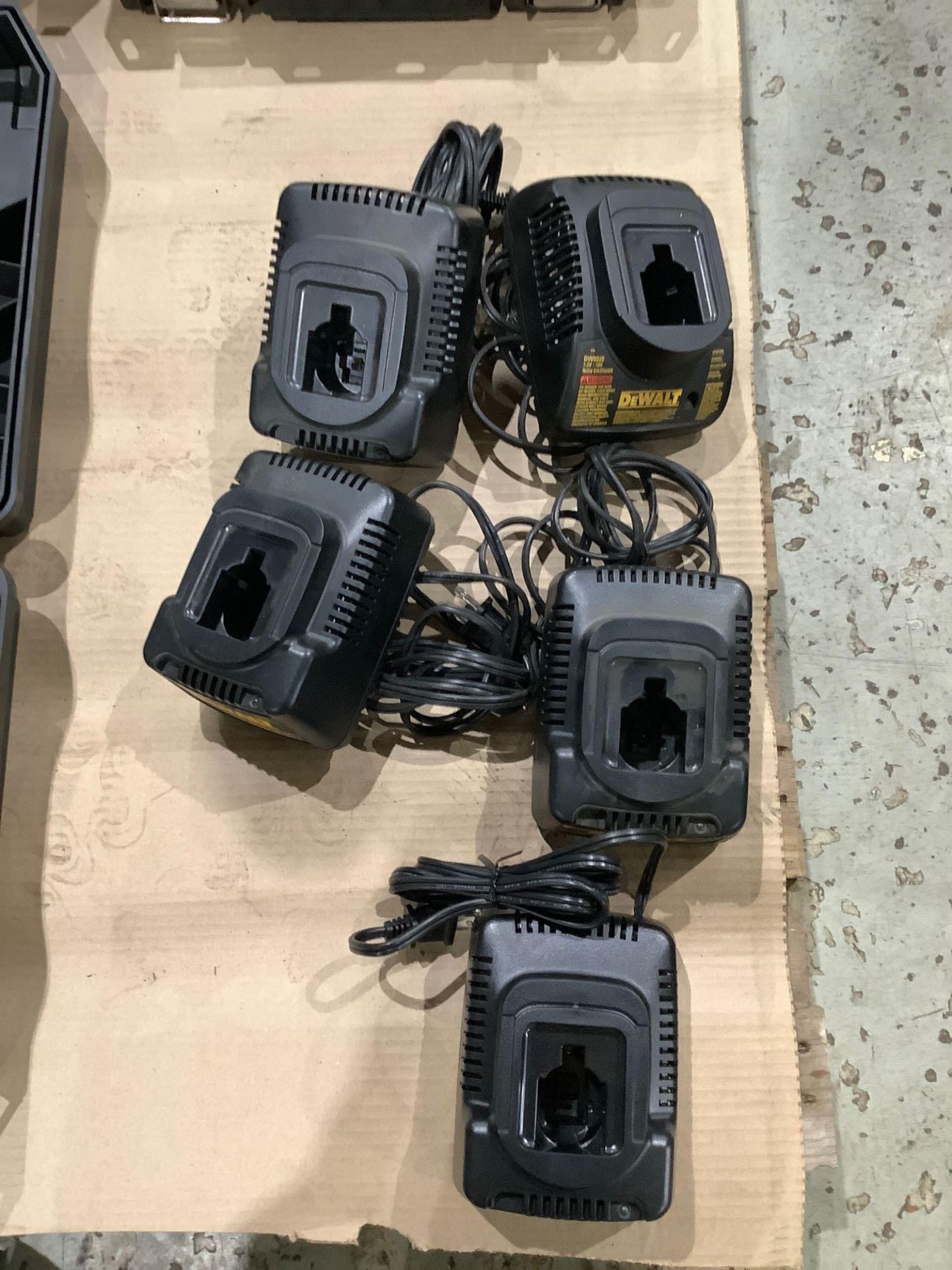 Lot of 5: DeWalt Battery Chargers - Image 3 of 4