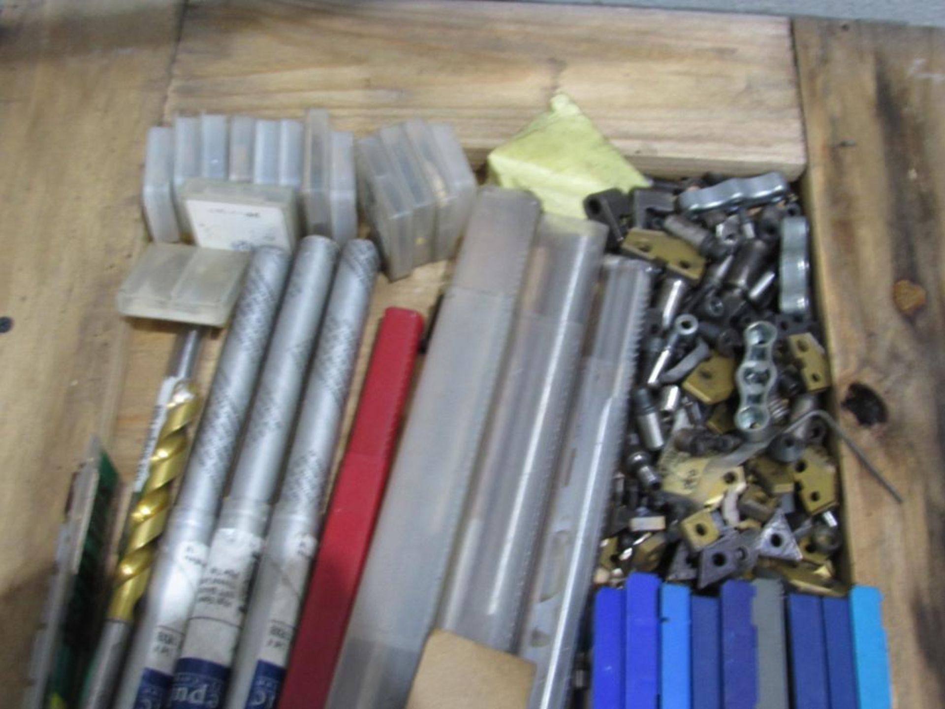 Lot: Assorted Inserts and Tools - Image 4 of 10