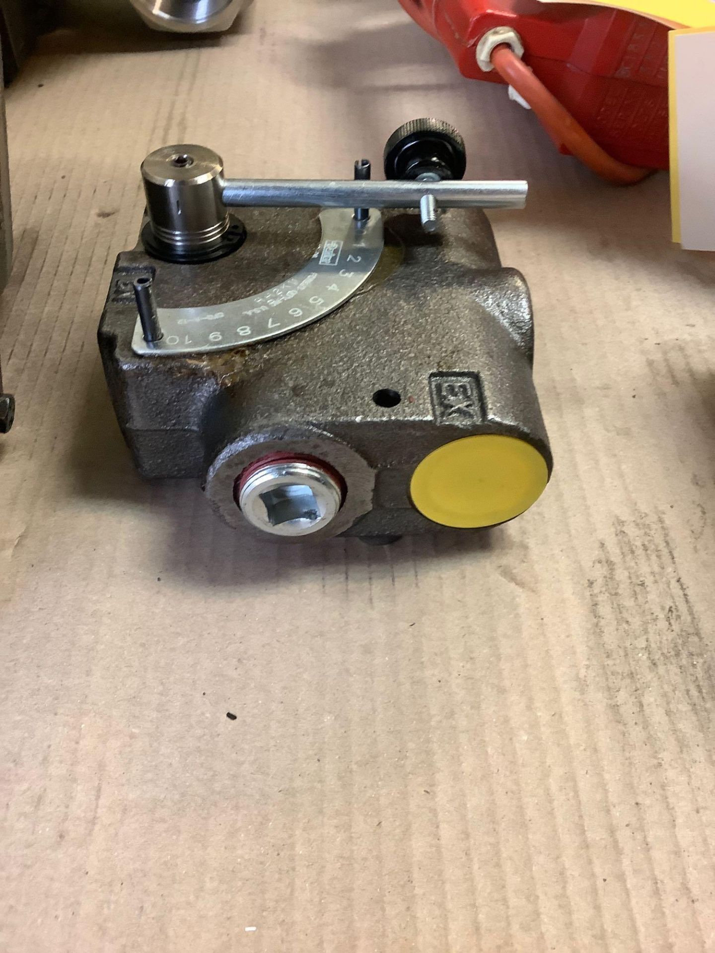 QC: Parker Hydraulic Pump - Image 3 of 7