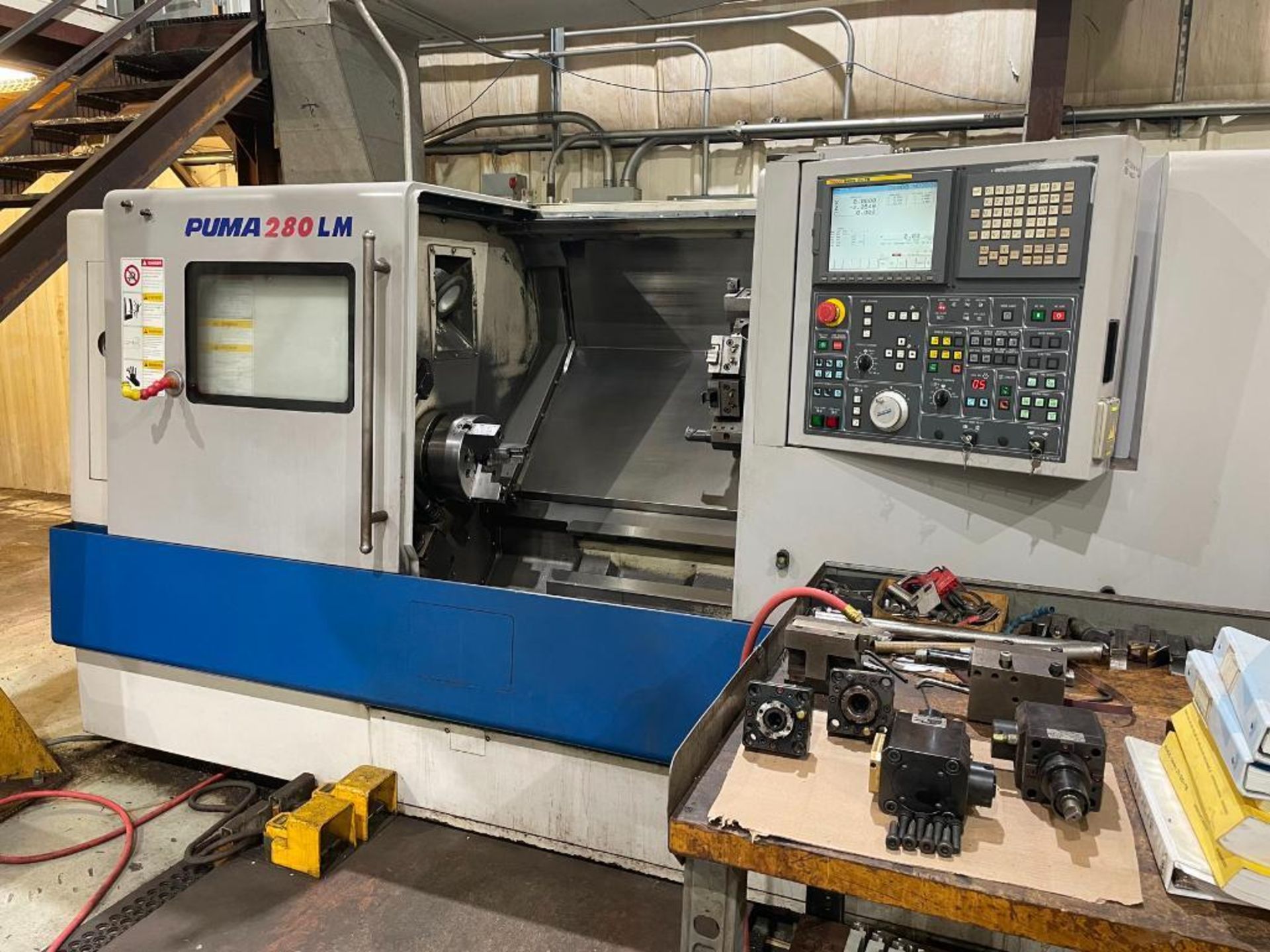 2007 Doosan Puma 280 LM CNC Slant Bed Lathe - Image 3 of 9