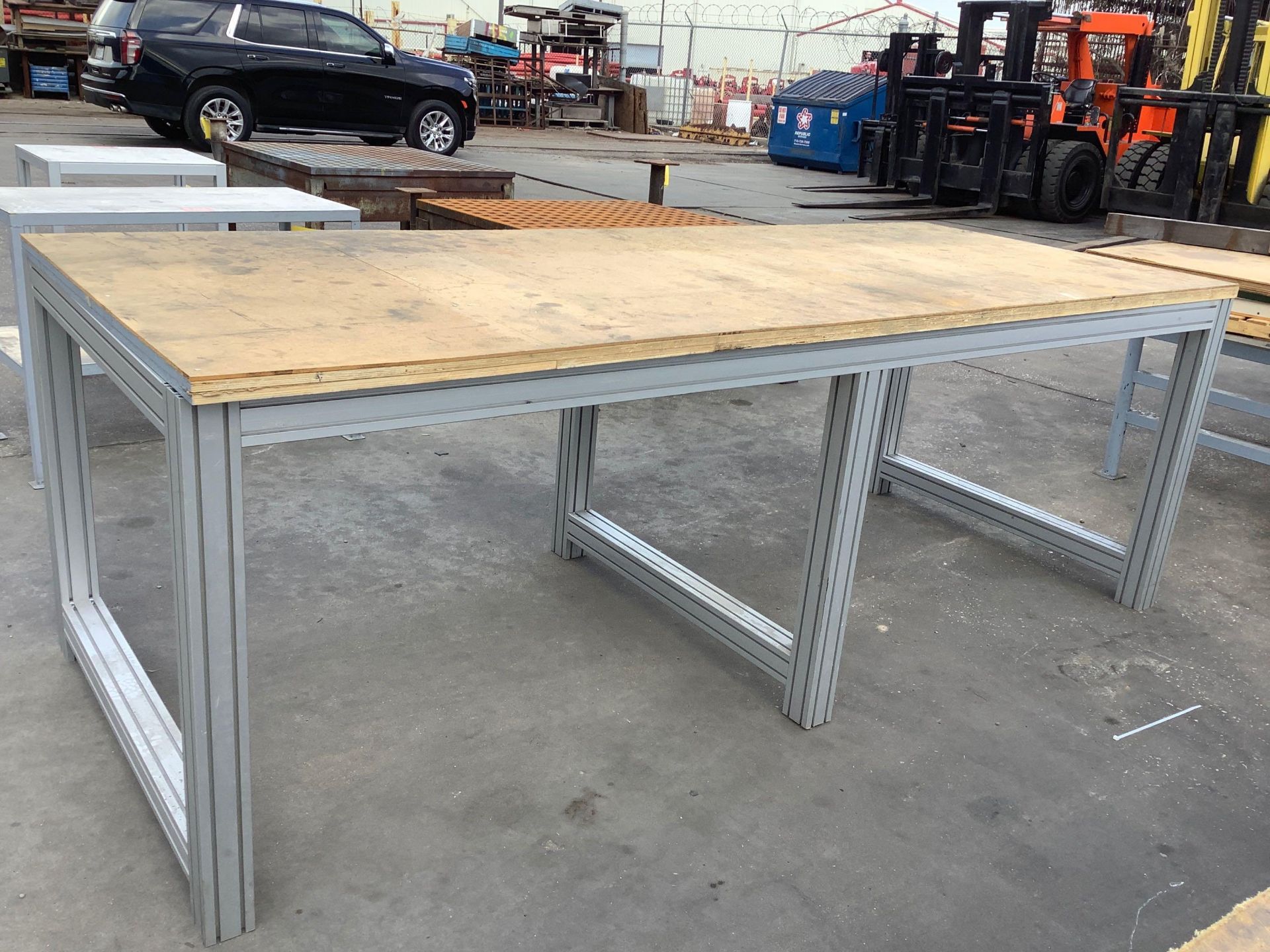 Aluminum Frame Table with Wood Top