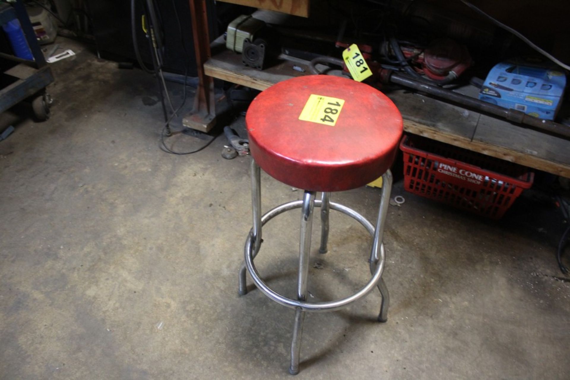 SHOP STOOL