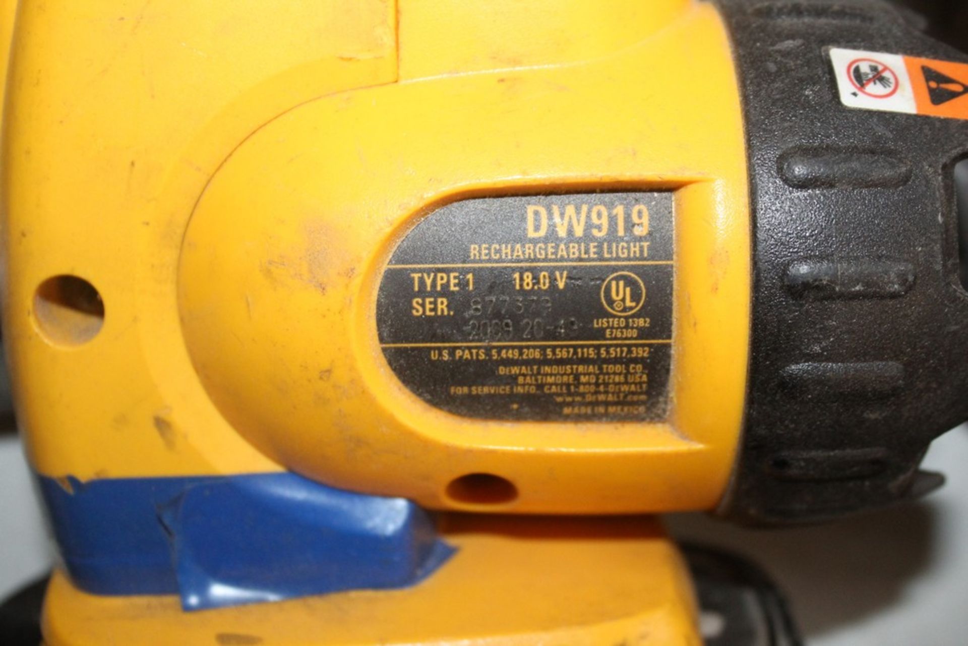 (2) DEWALT 18-VOLT FLASHLIGHTS, WITH (5) BATTERIES (NO CHARGER) - Image 2 of 3