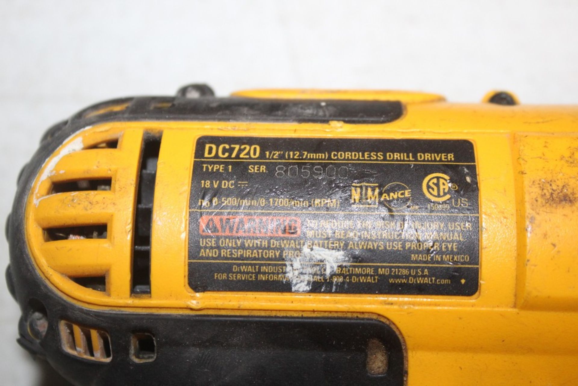 (2) DEWALT 18-VOLT DRILL DRIVERS & (1) DEWALT 12-VOLT DRILL DRIVER (NO CHARGERS) - Image 4 of 4