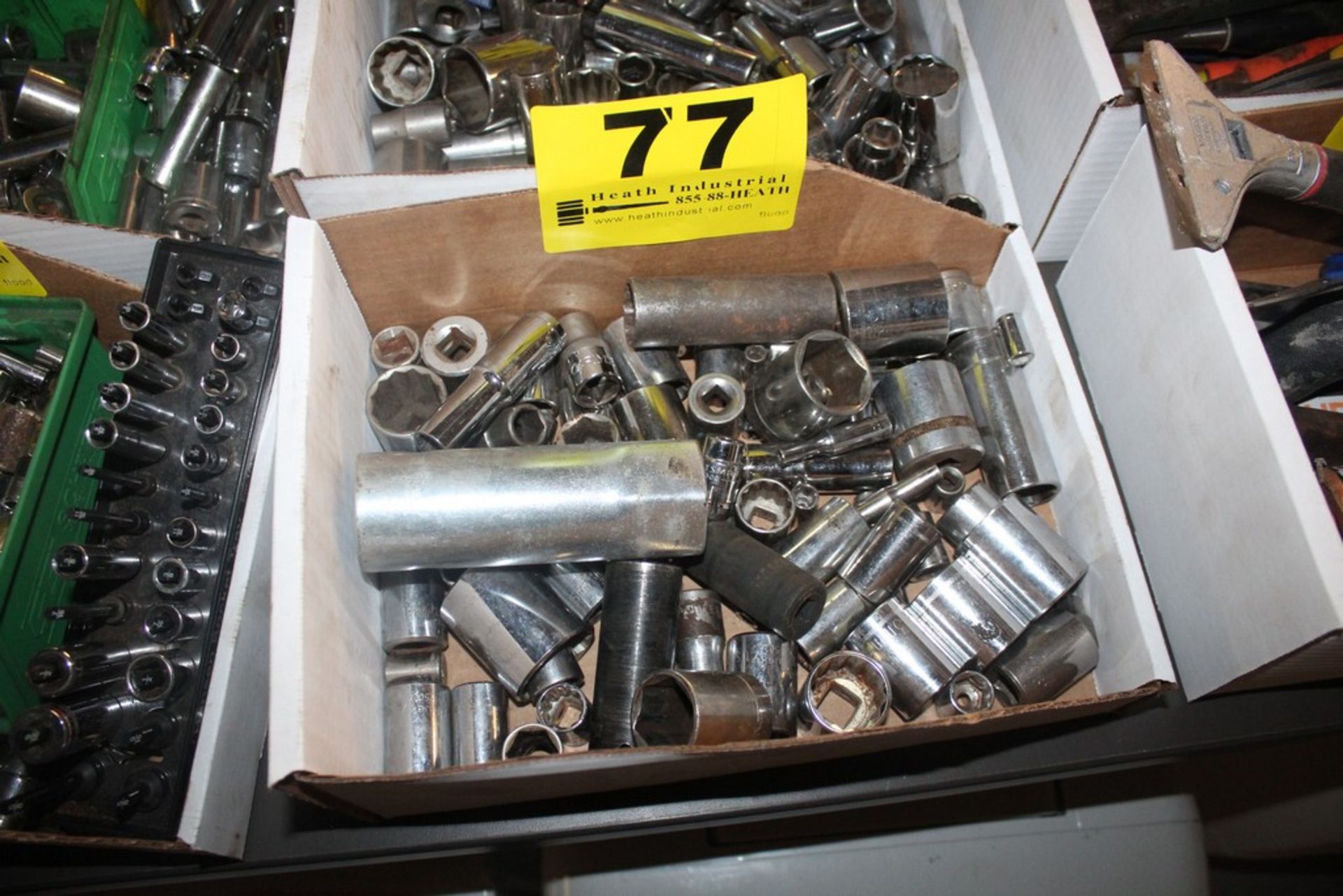 LARGE QUANTITY OF SOCKETS