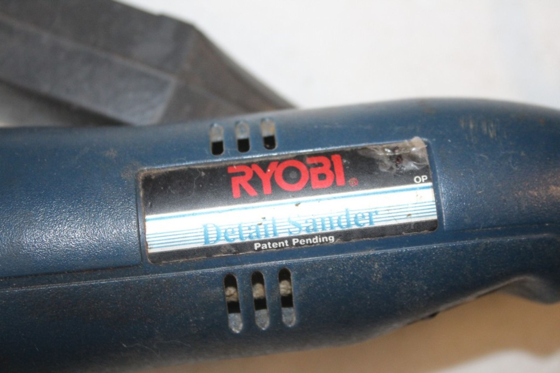 RYOBI DETAIL SANDER, MODEL DS-1000 & CRAFTSMAN ENGRAVER - Image 2 of 3