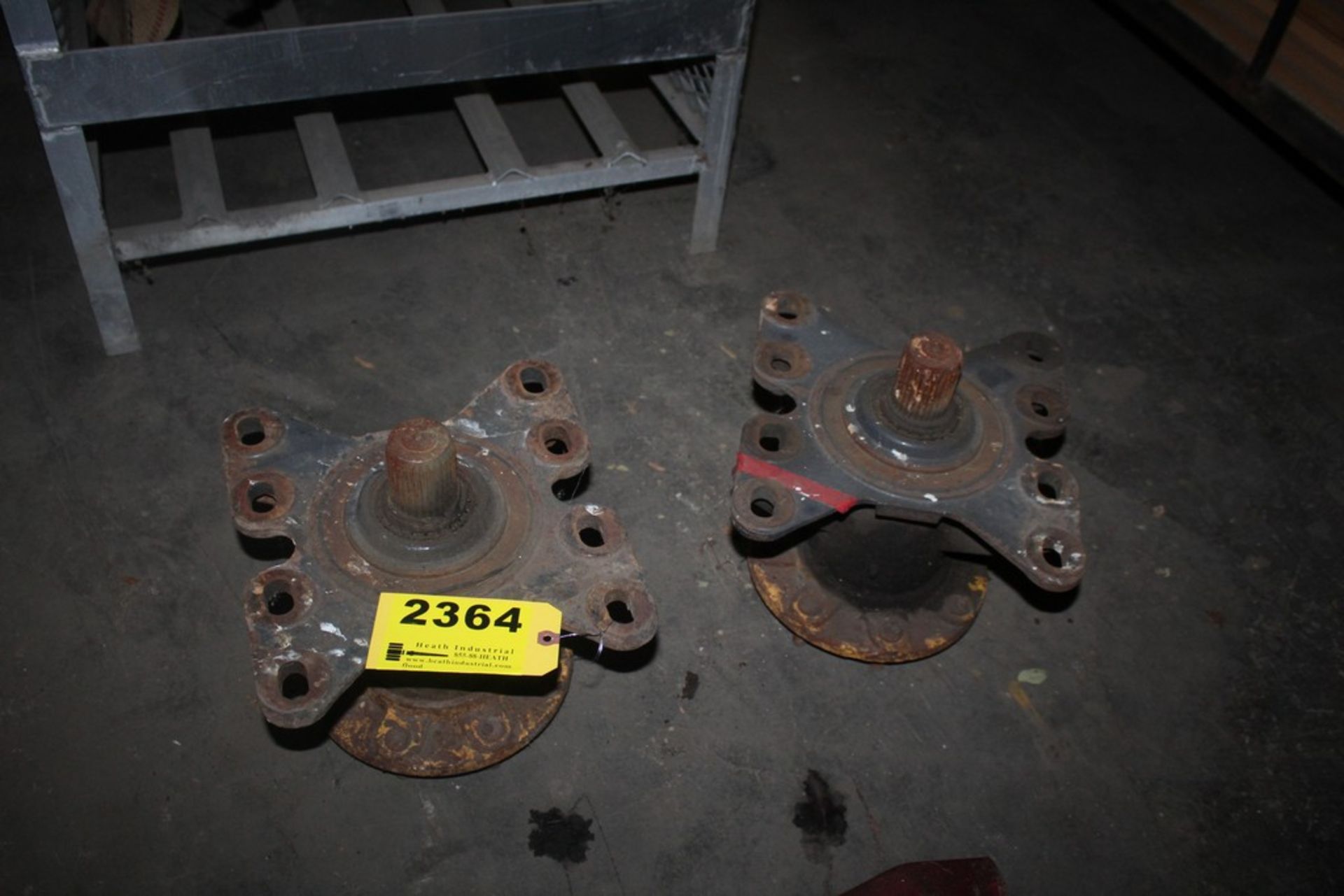 (2) HEAVY DUTY DRIVE HUBS