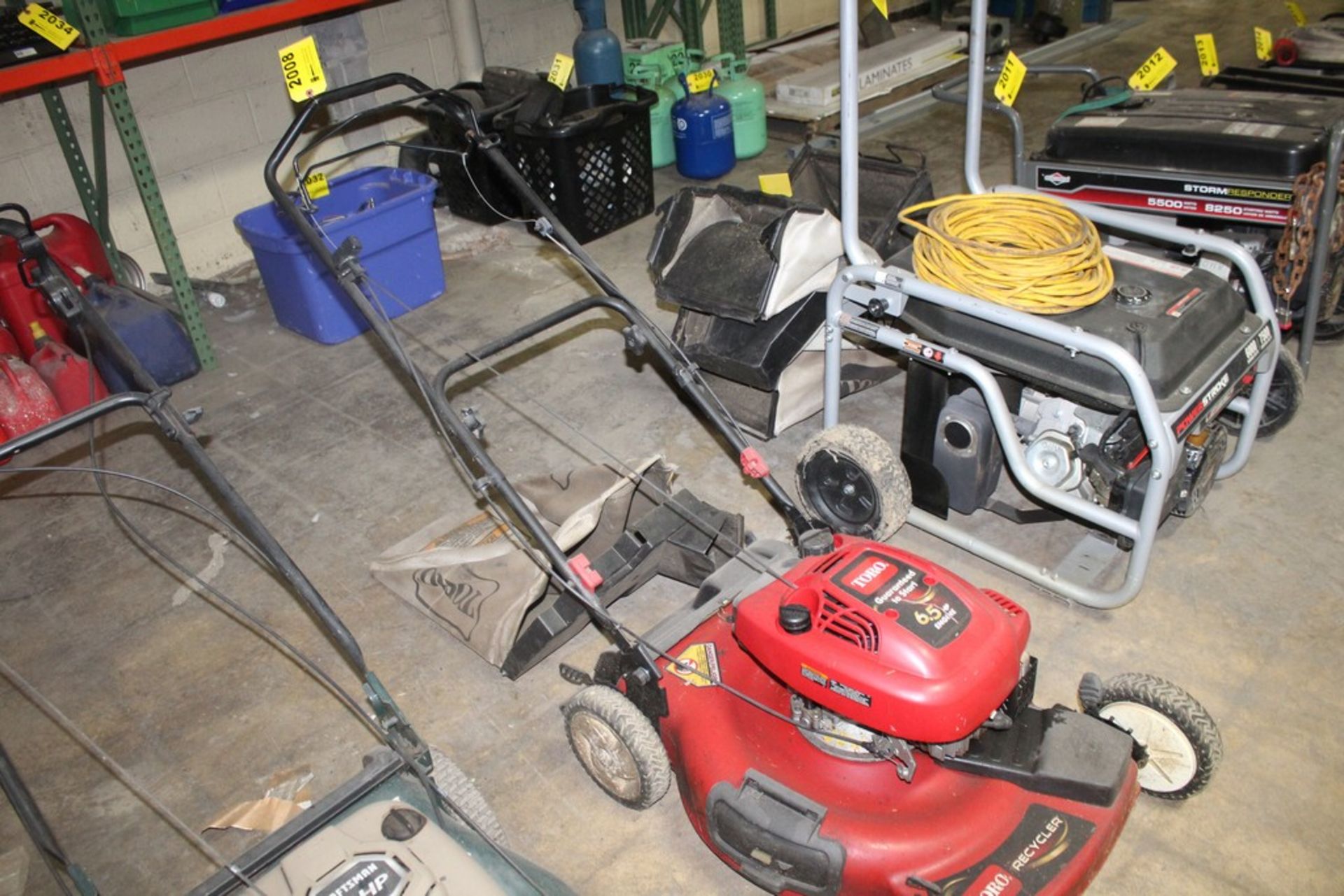 TORO RECYCLER 21" SELF PROPELLED GAS PUSH MOWER WITH BAGGER