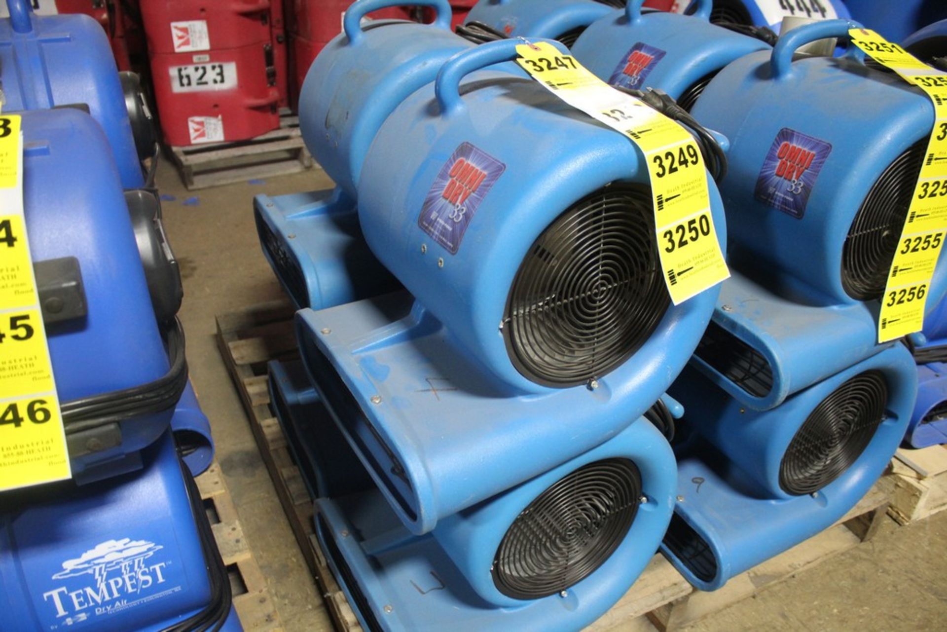 HYDRO FORCE OMNI DRY 33 3 SPEED AIR MOVER