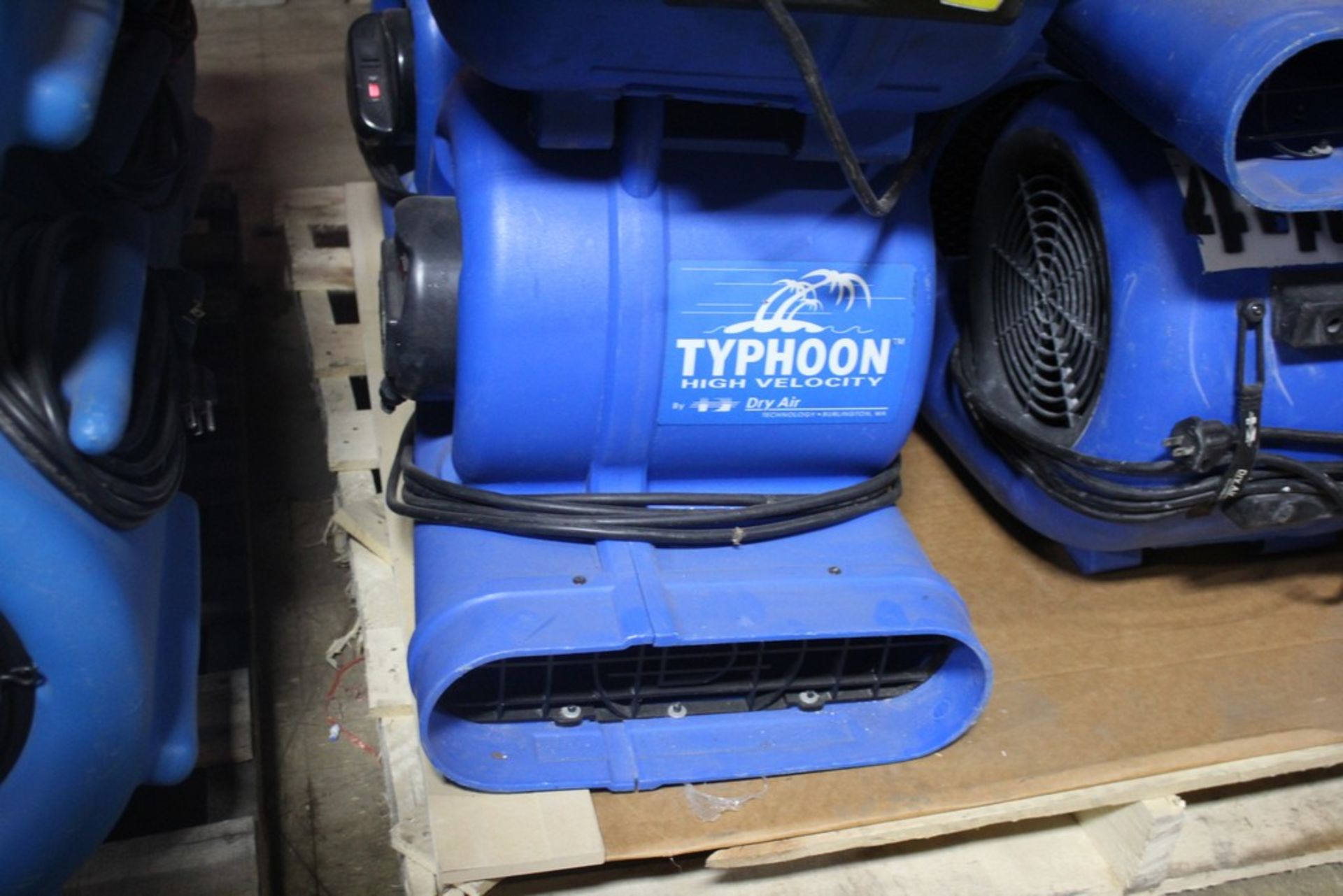 DRY AIR TYPHOON 3 SPEED AIR MOVER