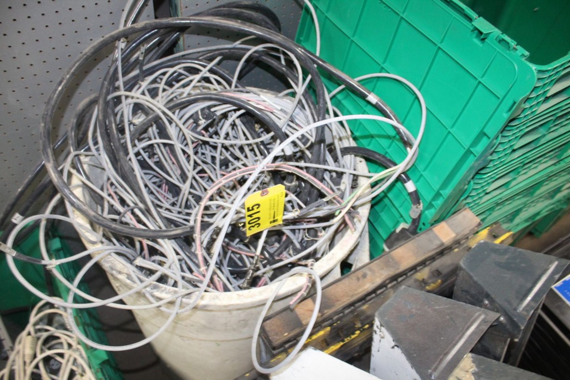 ASSORTED WIRE IN CAN
