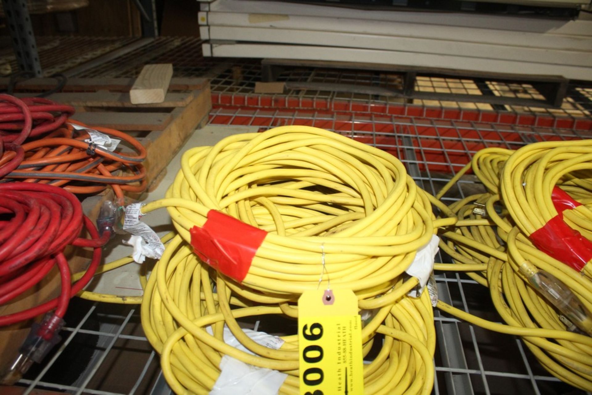 (5) HEAVY DUTY ELECTRIC CORDS