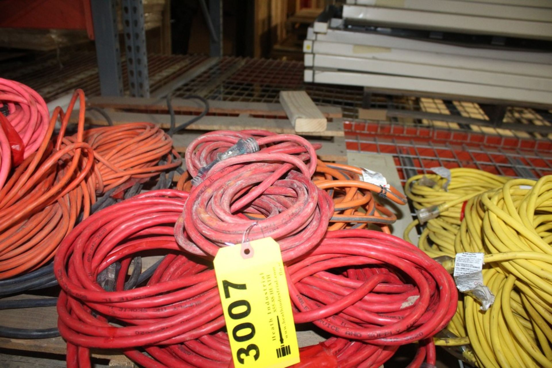 (5) HEAVY DUTY ELECTRIC CORDS