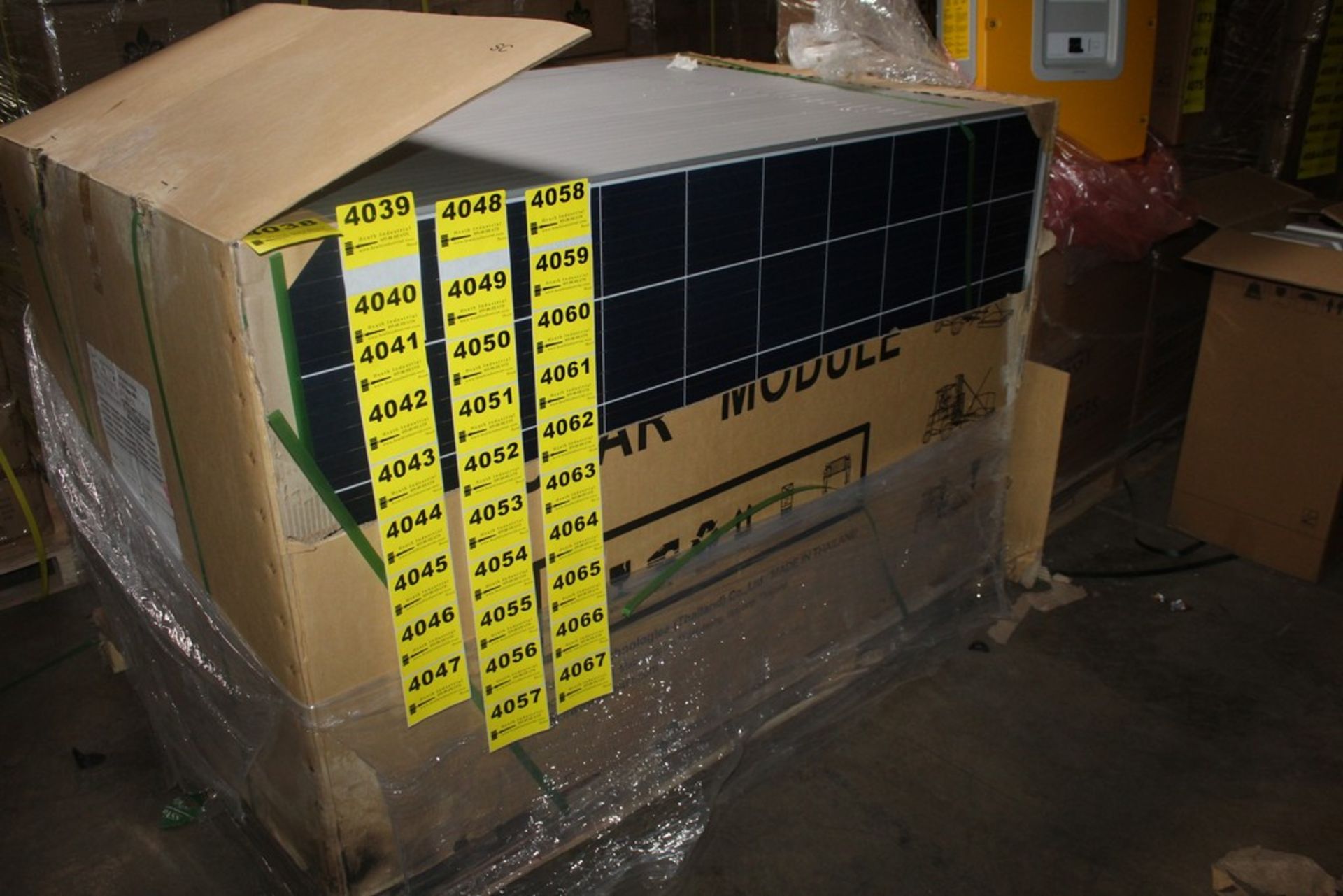 TALESUN MODEL TP660P 275 WATT 60 CELL POLY SOLAR PANEL, 992MM X 1650MM