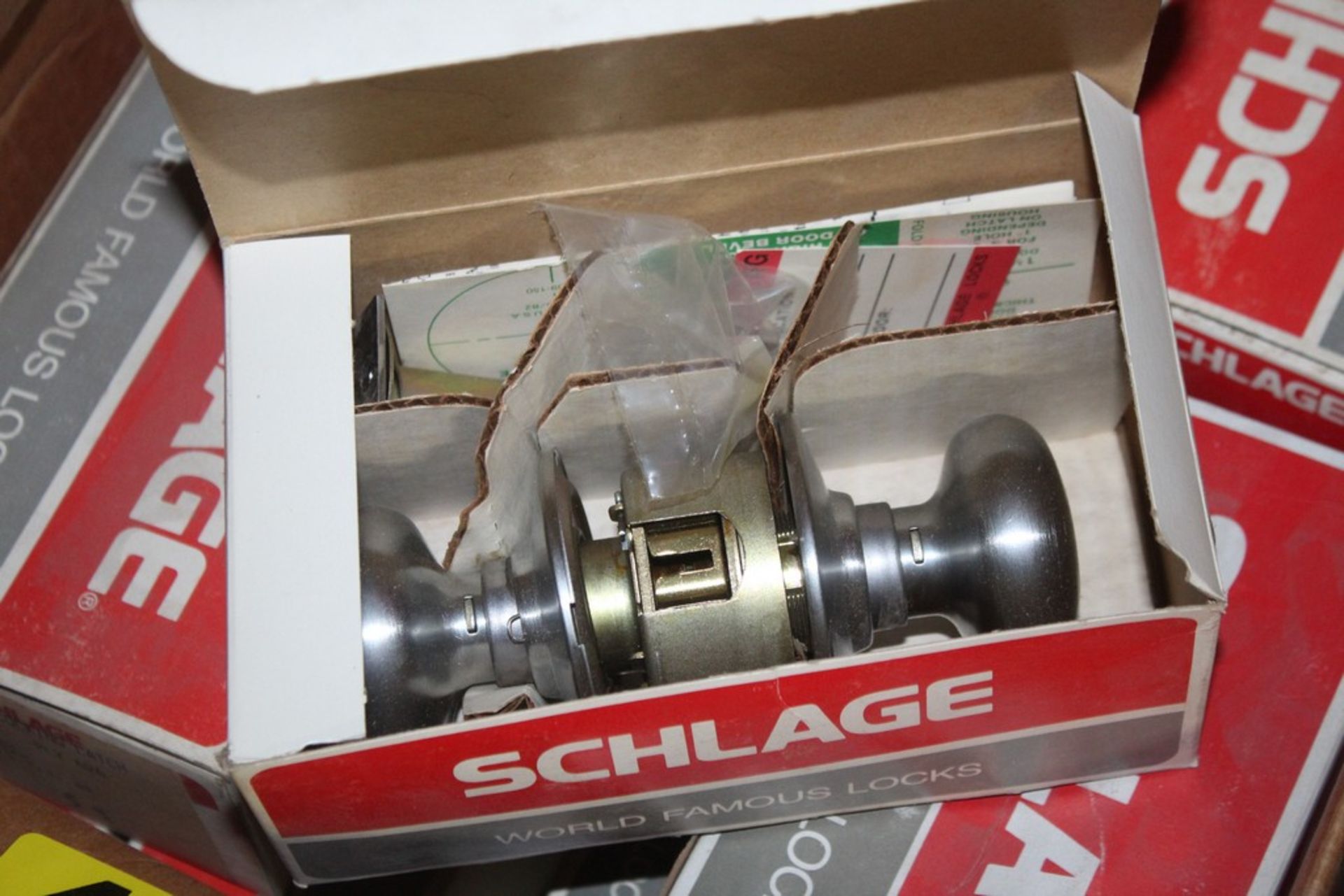 CASE OF (22) SCHLAGE A40S 45 PLYMOUTH 626 PRIVACY LOCKING LATCHES - Image 2 of 2