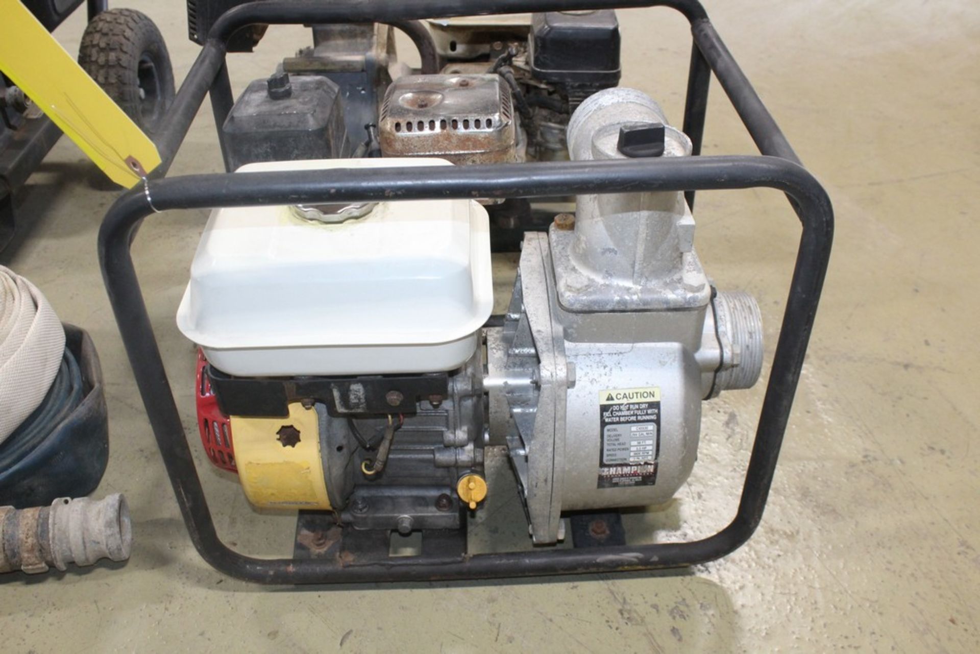 GAS POWER WATER PUMP - Image 2 of 2