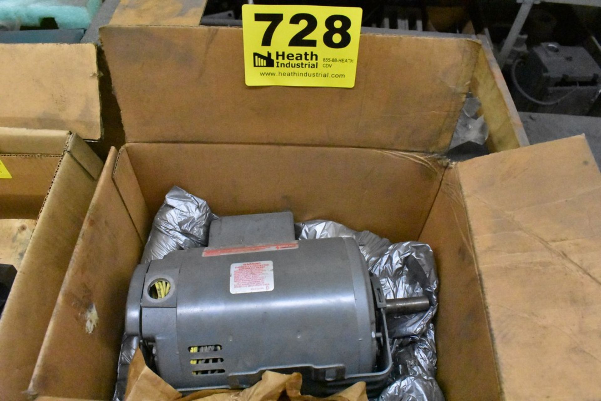 DAYTON MODEL 6K365D 1-1/2 HP, 1 PHASE 3450 RPM ELECTRIC MOTOR