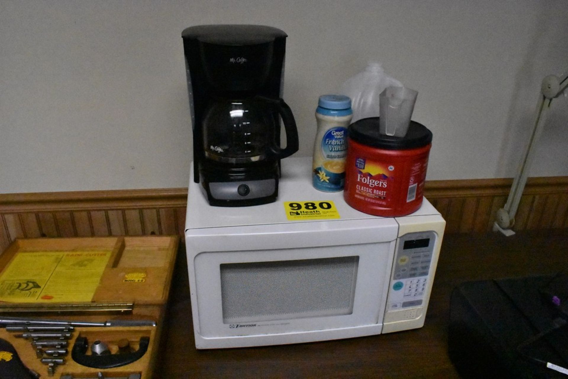 EMERSON MICRWAVE OVEN, MR COFFEE COFFEE MAKER