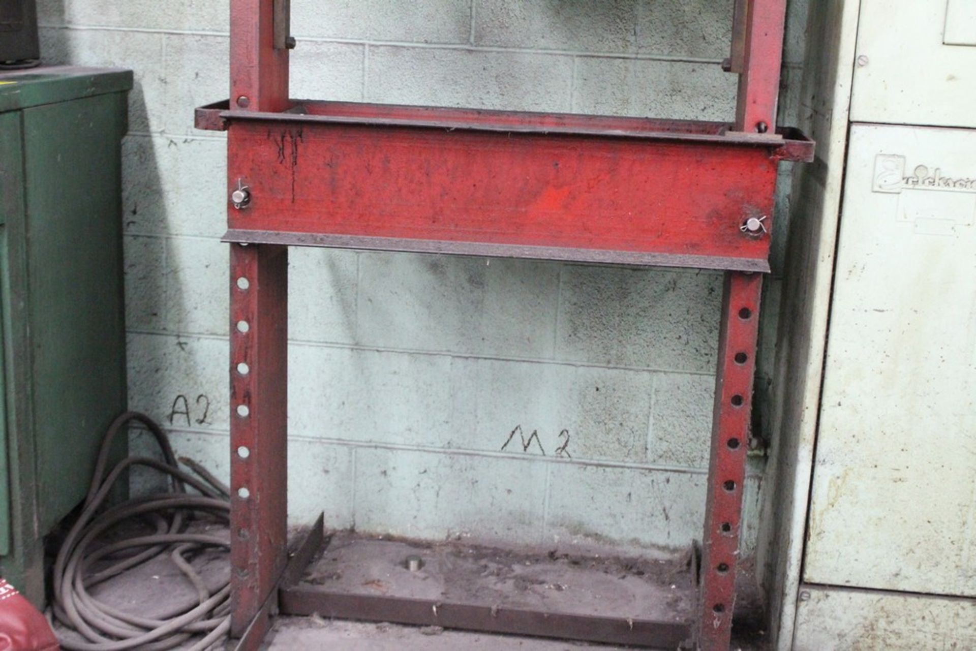 RED ARROW 40 TON H-FRAME PRESS, 30" BETWEEN POSTS - Image 3 of 3