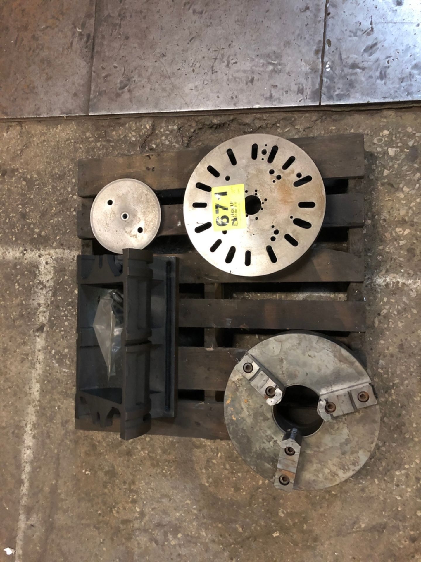 LOT 12" 3 JAW CHUCK, 12.5" FACE PLATE, 15" ADJ. ANGLE TABLE